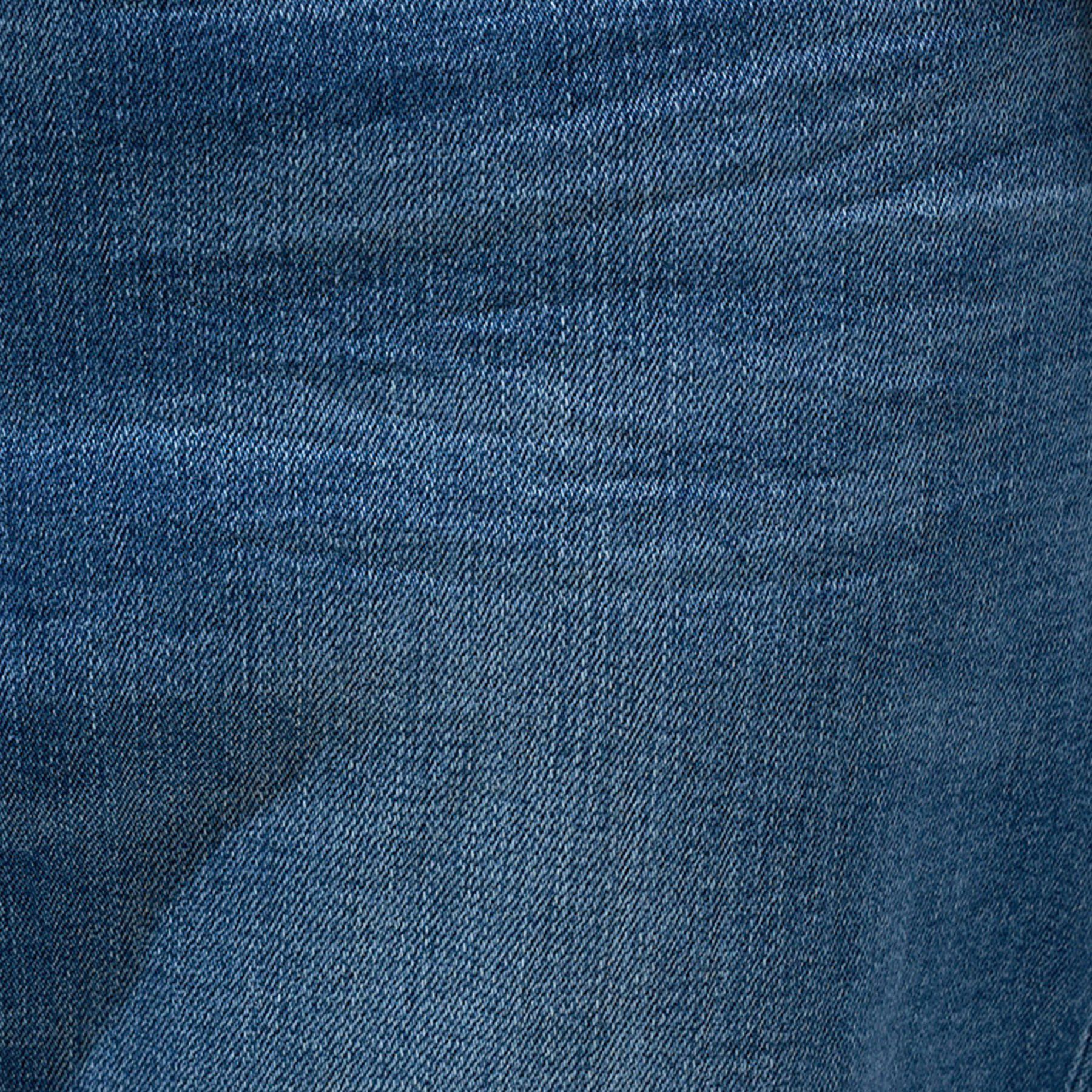 INDIVI「【春の新色登場！褒められデニム】スリムストレート デニムパンツ」|デニム|