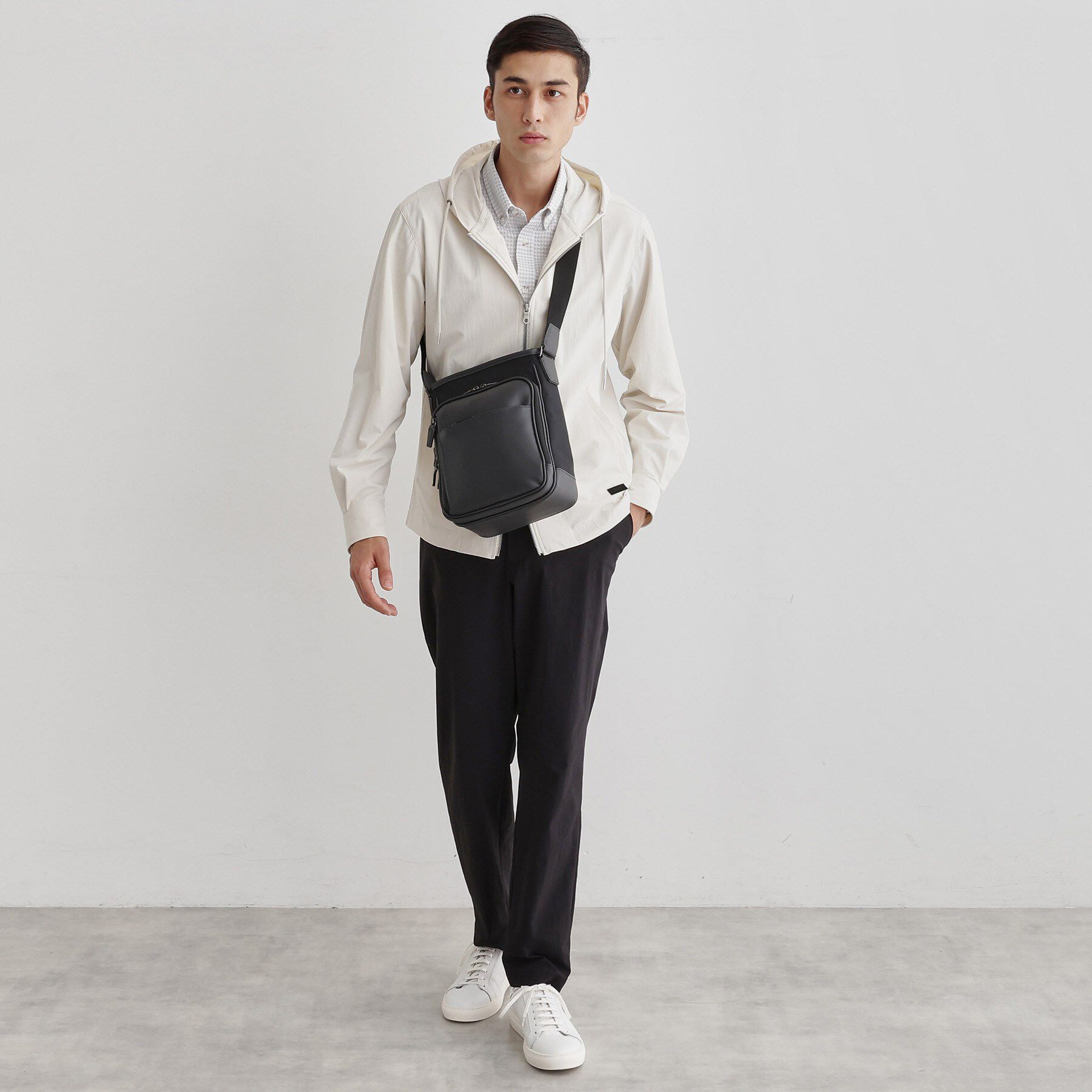 TAKEO KIKUCHI「【撥水機能】 CORDLEY（R）スマートショルダー」|ショルダー・メッセンジャー|