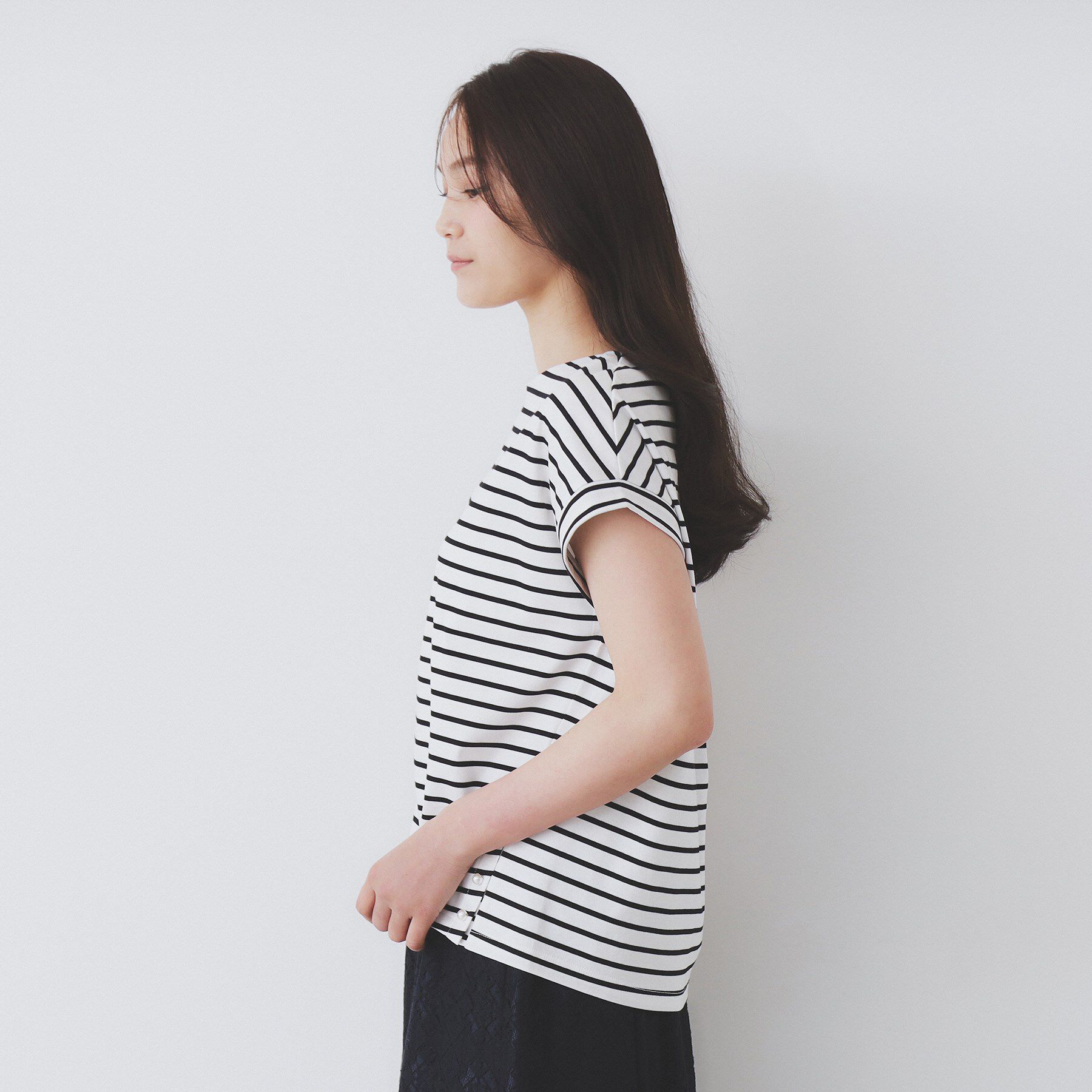 index「《S-3Lサイズ》サイドパール調ボタンボクシートップス【洗濯機洗い可/UVケア/接触冷感】」|Tシャツ・カットソー|