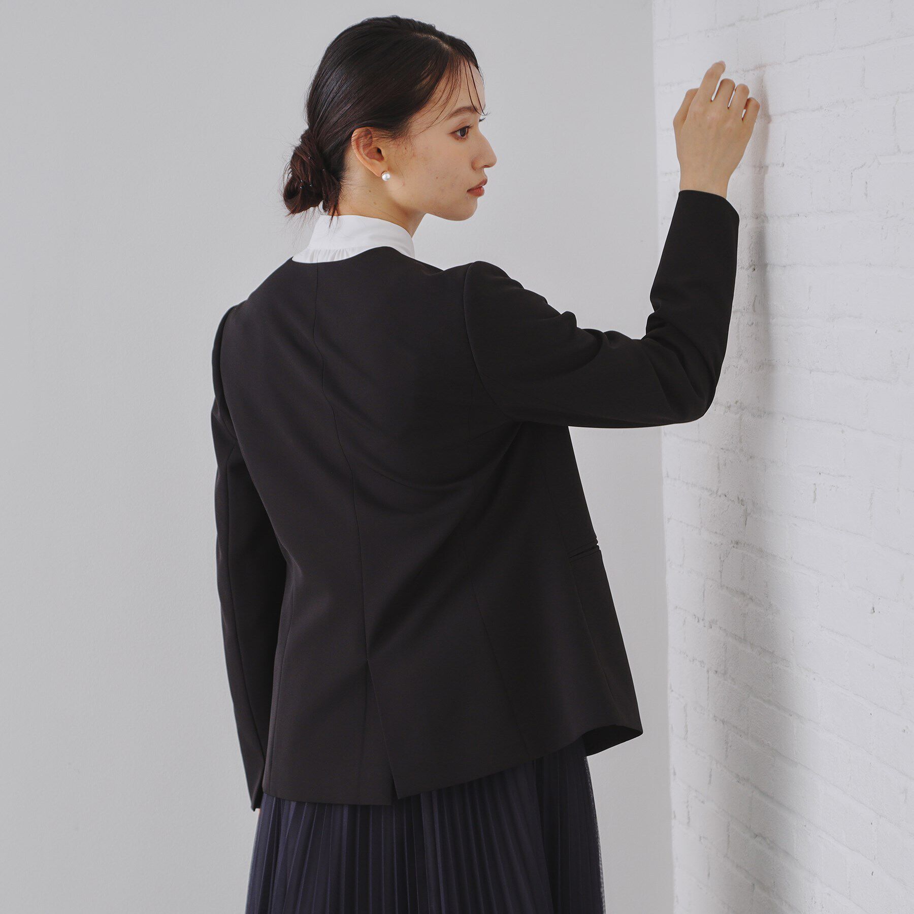 OPAQUE.CLIP「《通勤・セレモニー/セットアップ対応》Vネックジャケット/ダブルクロス【洗濯機洗い可】」|ノーカラージャケット|