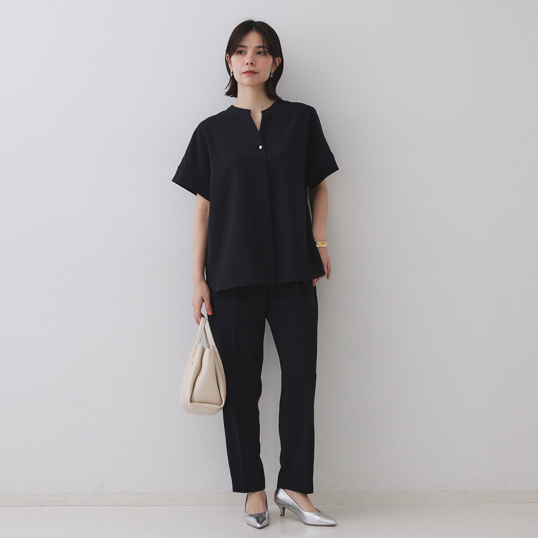 OPAQUE.CLIP「《5色展開/SS-LLサイズ》スキッパー金ボタンブラウス/セットアップ対応【防シワ/ストレッチ/洗濯」|シャツ・ブラウス|