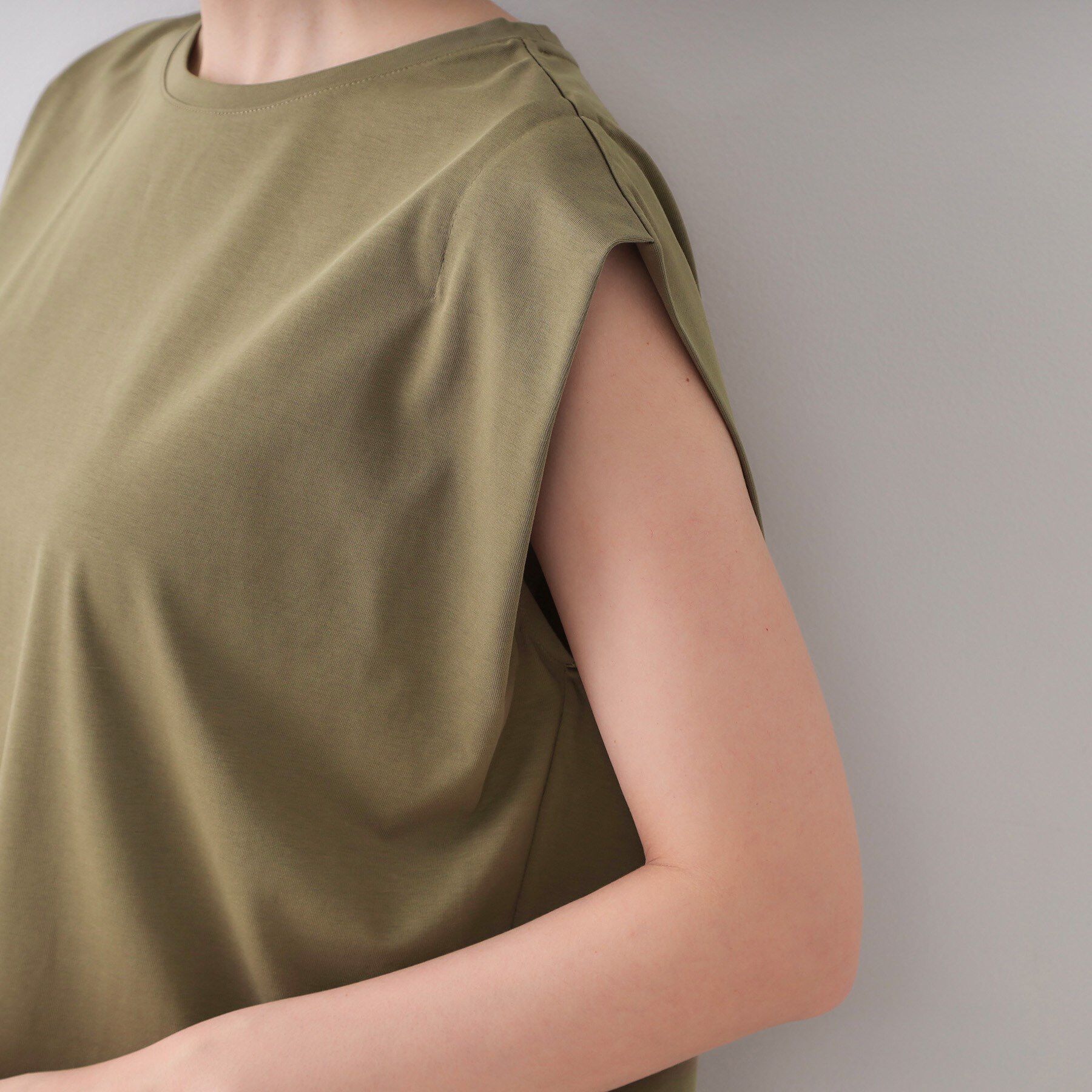 OPAQUE.CLIP「ボクシーノースリーブカットソー【洗濯機洗い可】」|Tシャツ・カットソー|