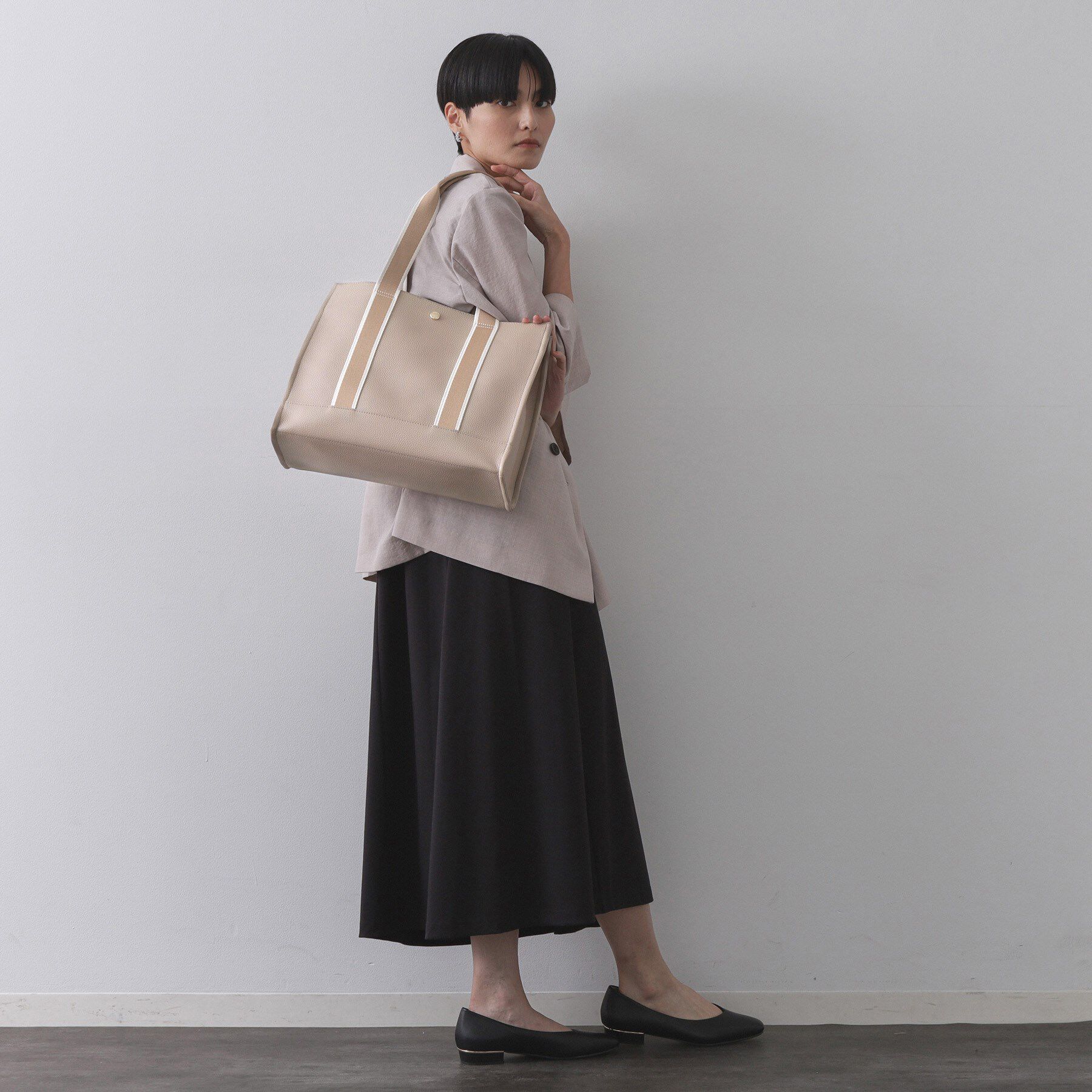 OPAQUE.CLIP「【3層仕様/A4サイズ対応】ラインテープスクエアトートバッグ」|トートバッグ|