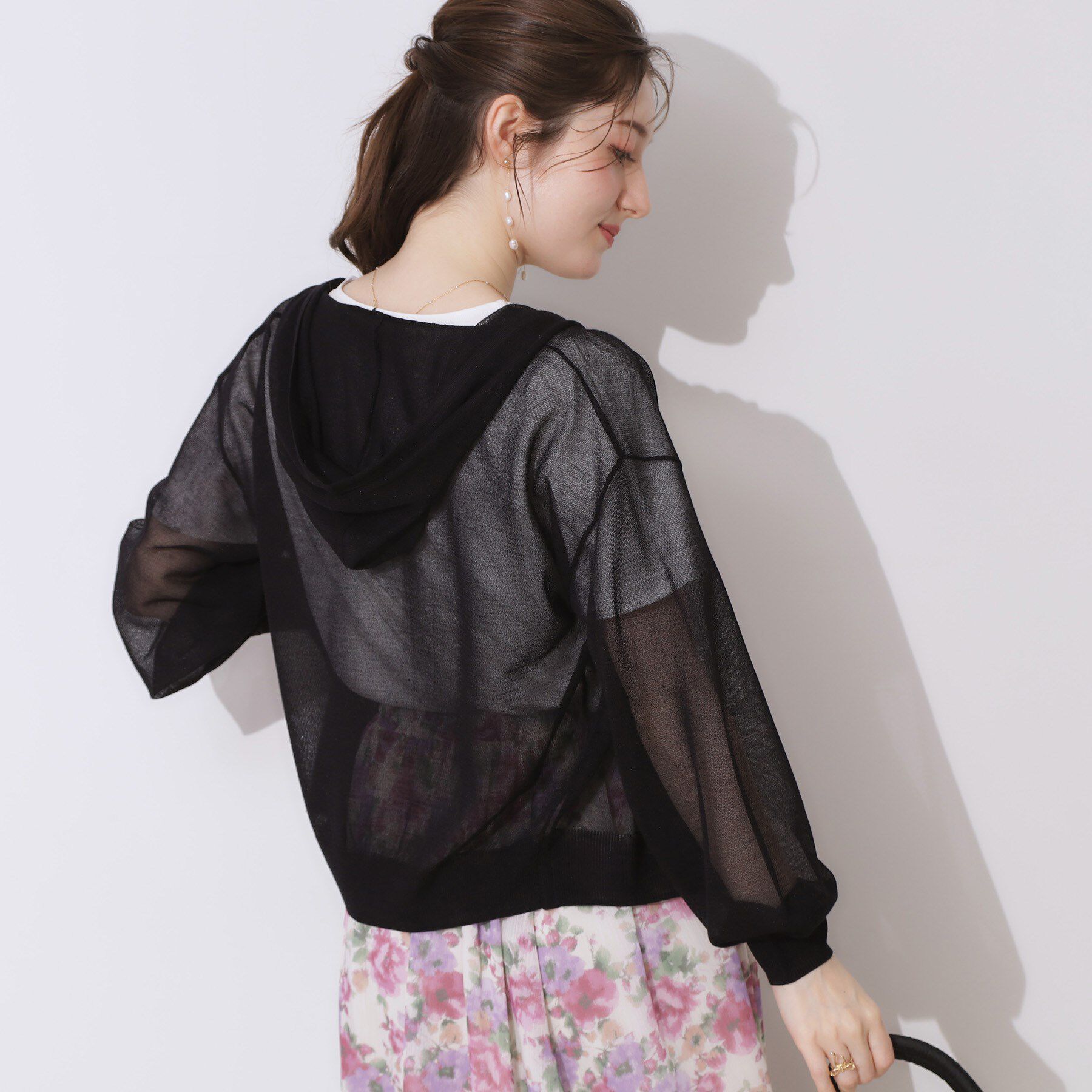 Couture broach「【上品な透け感・大人カジュアル】シアージップアップフーディー」|パーカー|