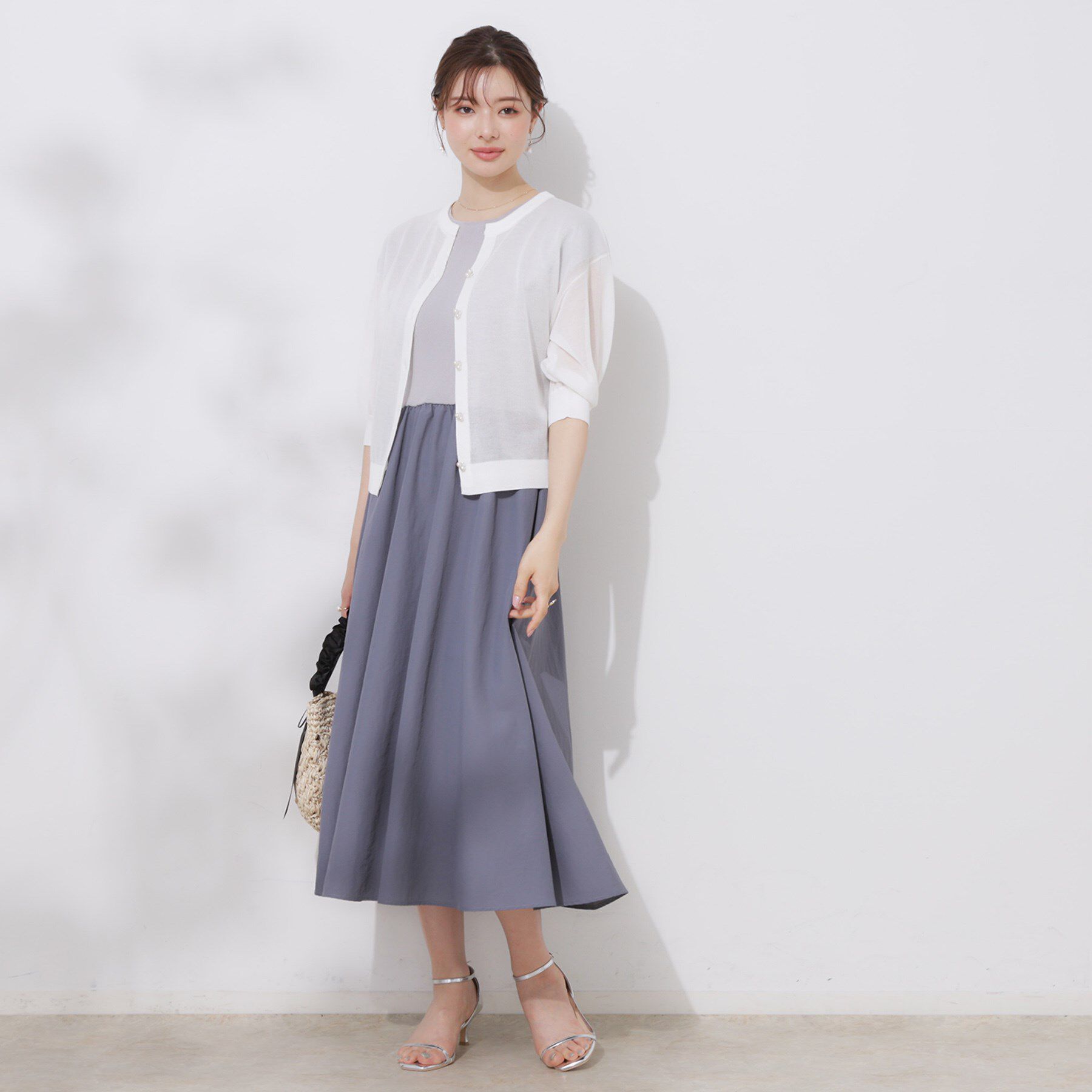 Couture broach「【前後2WAY・二の腕カバー】ダブルパール調釦5分袖シアーカーディガントップス」|カーディガン|