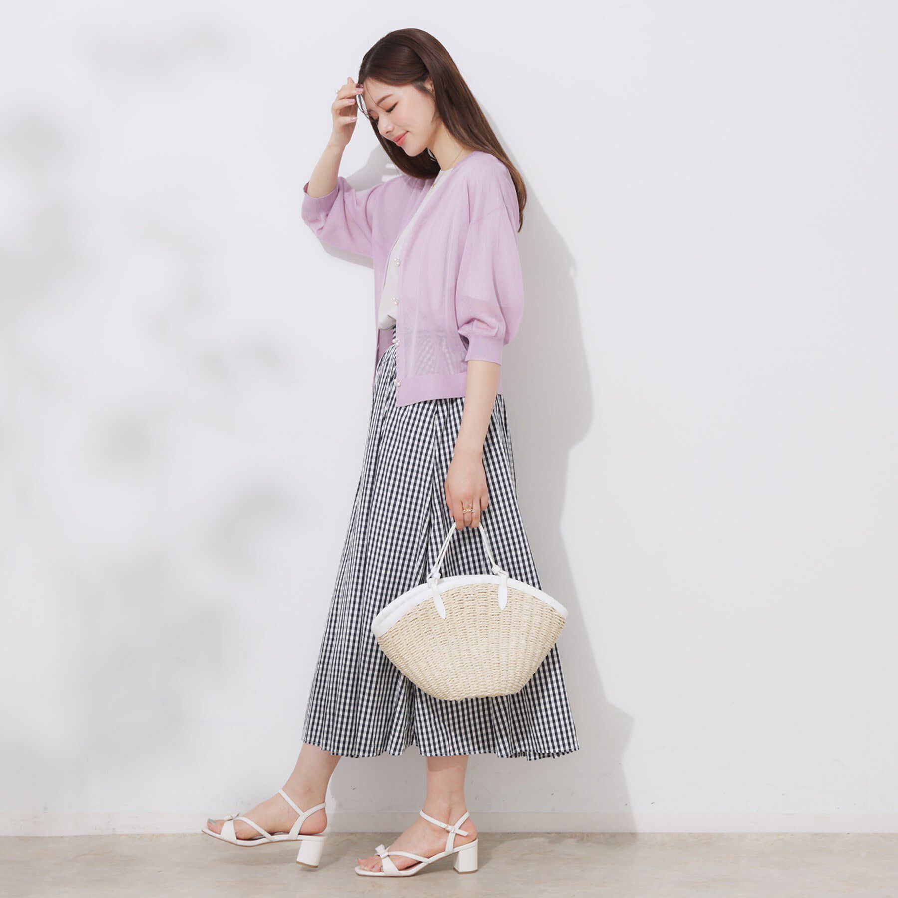 Couture broach「【前後2WAY・二の腕カバー】ダブルパール調釦5分袖シアーカーディガントップス」|カーディガン|