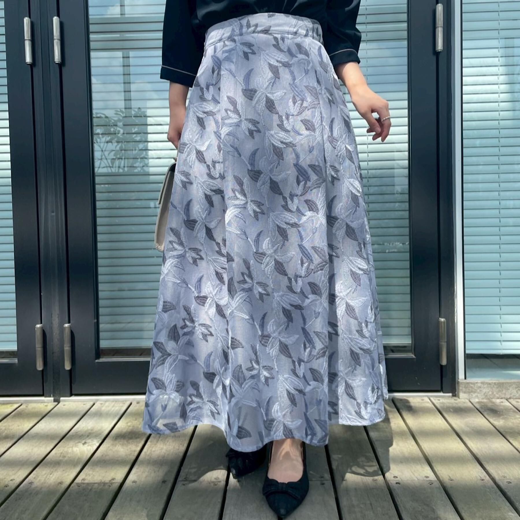 Couture broach「【花柄・きれいめ・通勤】リンドウエンブロメッシュスカート」|スカート|