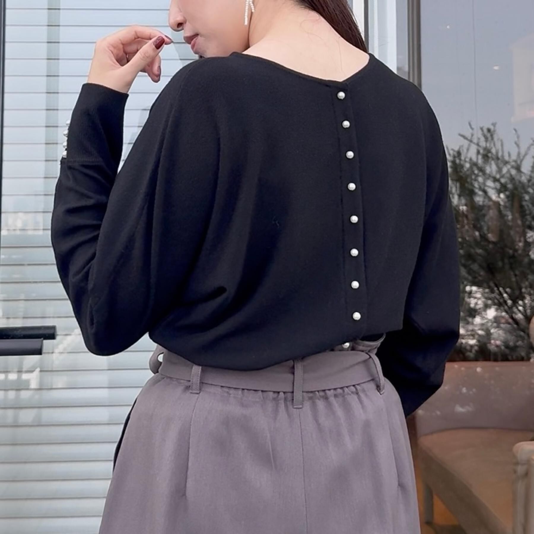 Couture broach「【大人上品・通勤・前後2WAY】バックパール調ドルマンニット」|ニット・セーター|