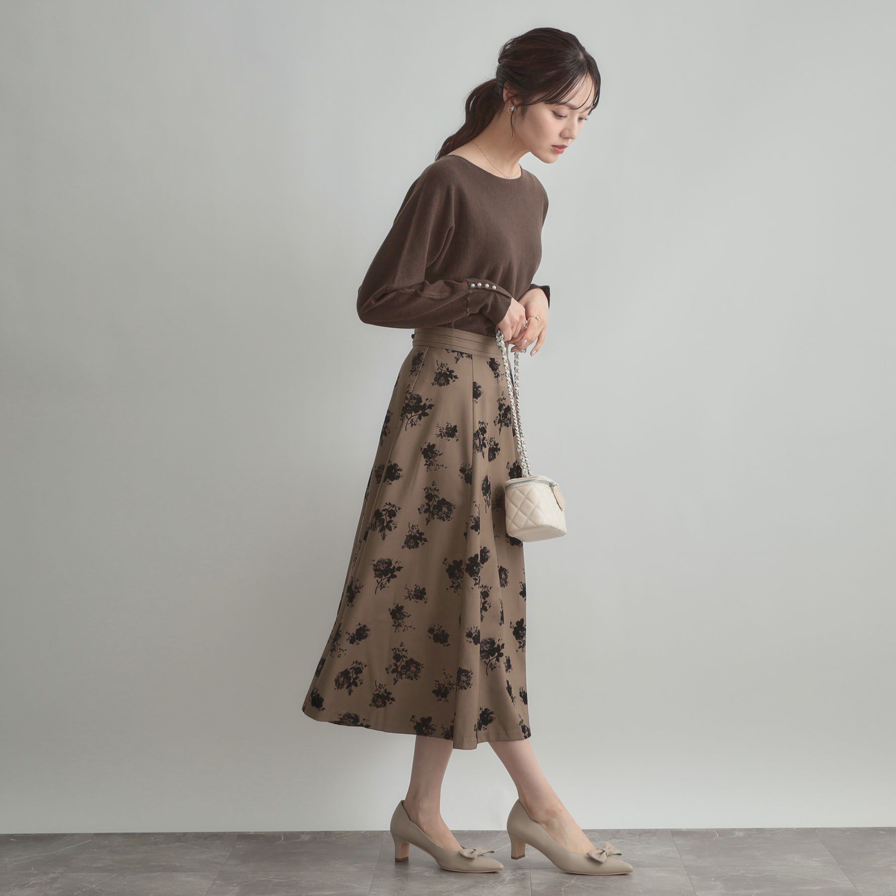 Couture broach「【大人上品・通勤・前後2WAY】バックパール調ドルマンニット」|ニット・セーター|