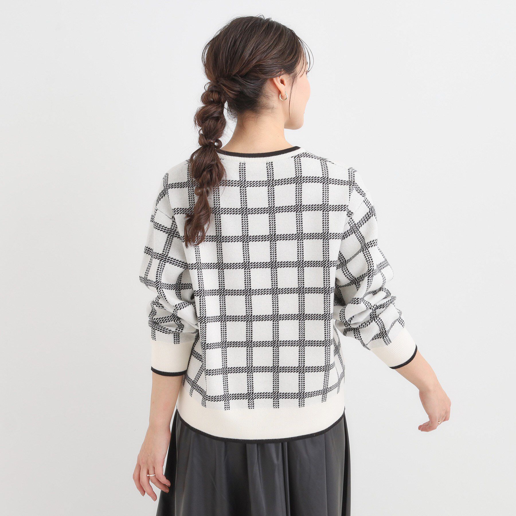 SHOO･LA･RUE「【洗濯機可/S-LL】クラシックなチェック柄が目を惹く 柔らかニット」|ニット・セーター|