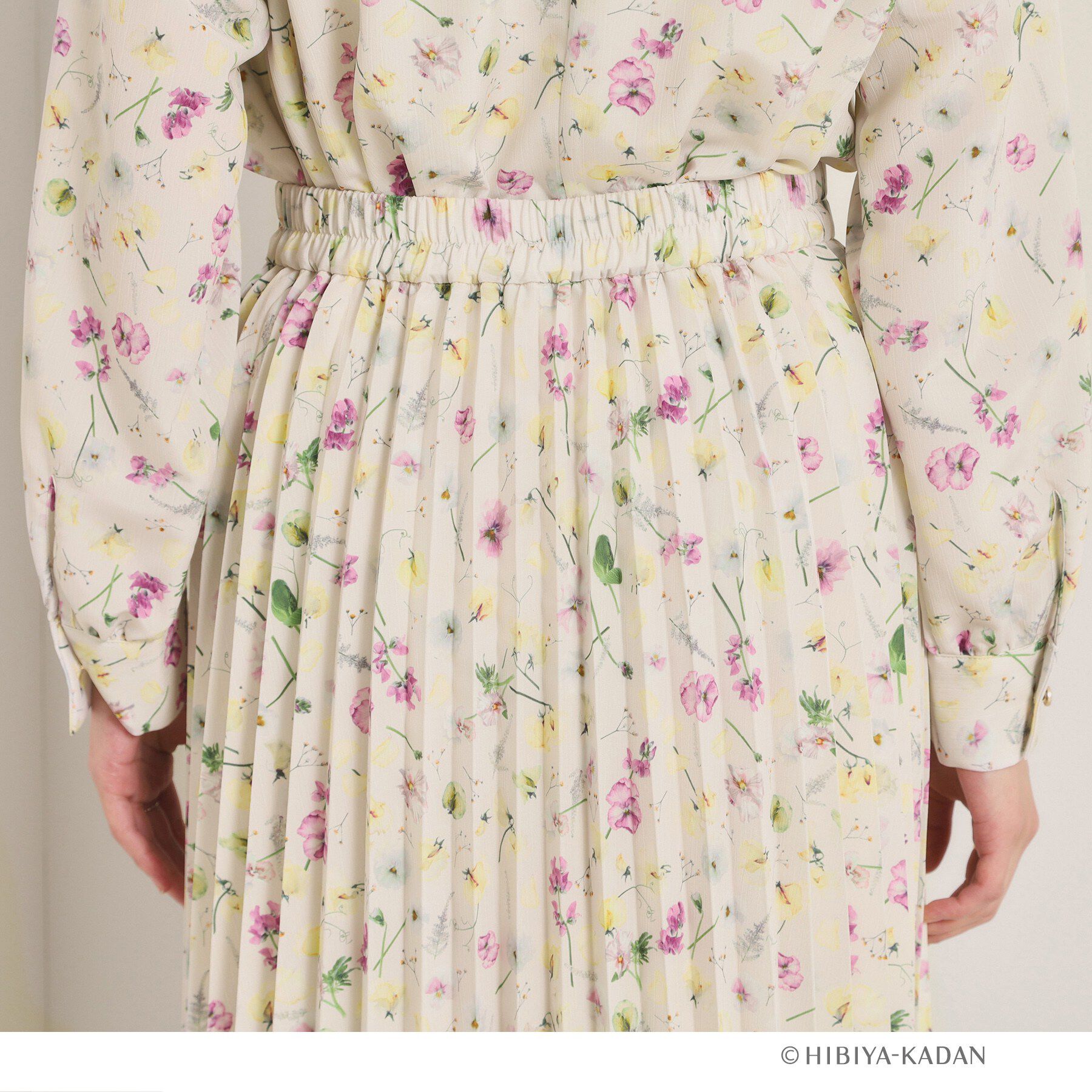 ITS&rsquo;DEMO「【ITS&rsquo;DEMO &times; HIBIYA－KADAN】楊柳プリーツスカート」|スカート|