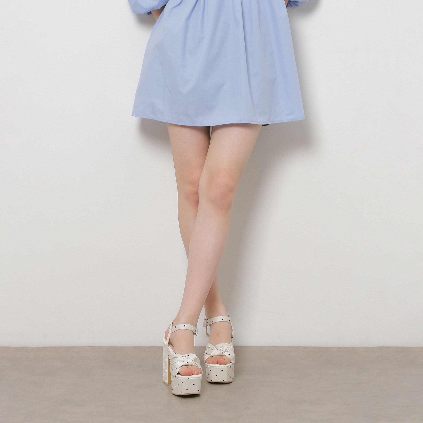 ESPERANZA「【ラク盛り／サンダル】リピーター続出／脚長美脚　ツイストリボンサンダル」|サンダル|