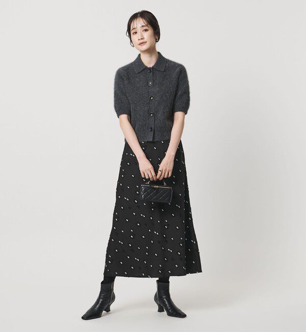 UNITED ARROWS「サテン フラワー ジャガード ロングスカート ブラック」|フレア|