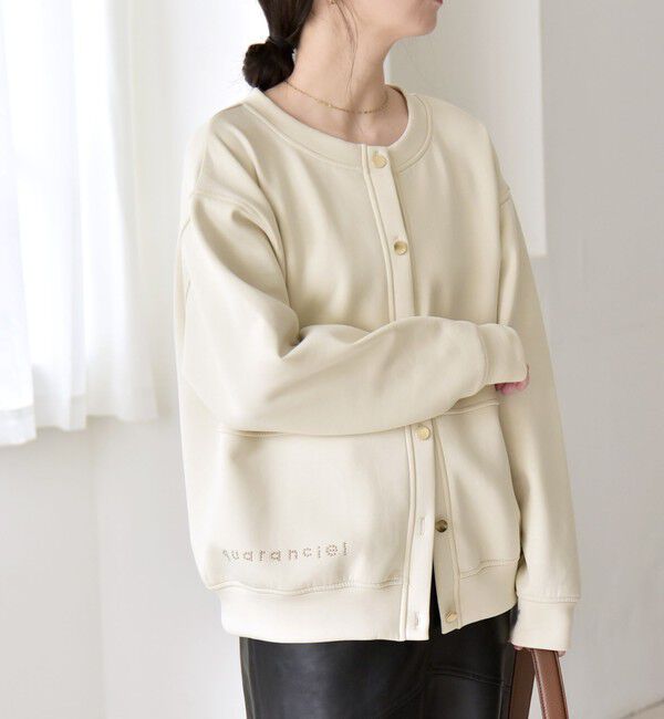 quaranciel「quaranciel:〈洗濯機可能〉スタッズ ロゴ ダンボール スウェット カーディガン」|スウェット・ジャージ|ベージュ