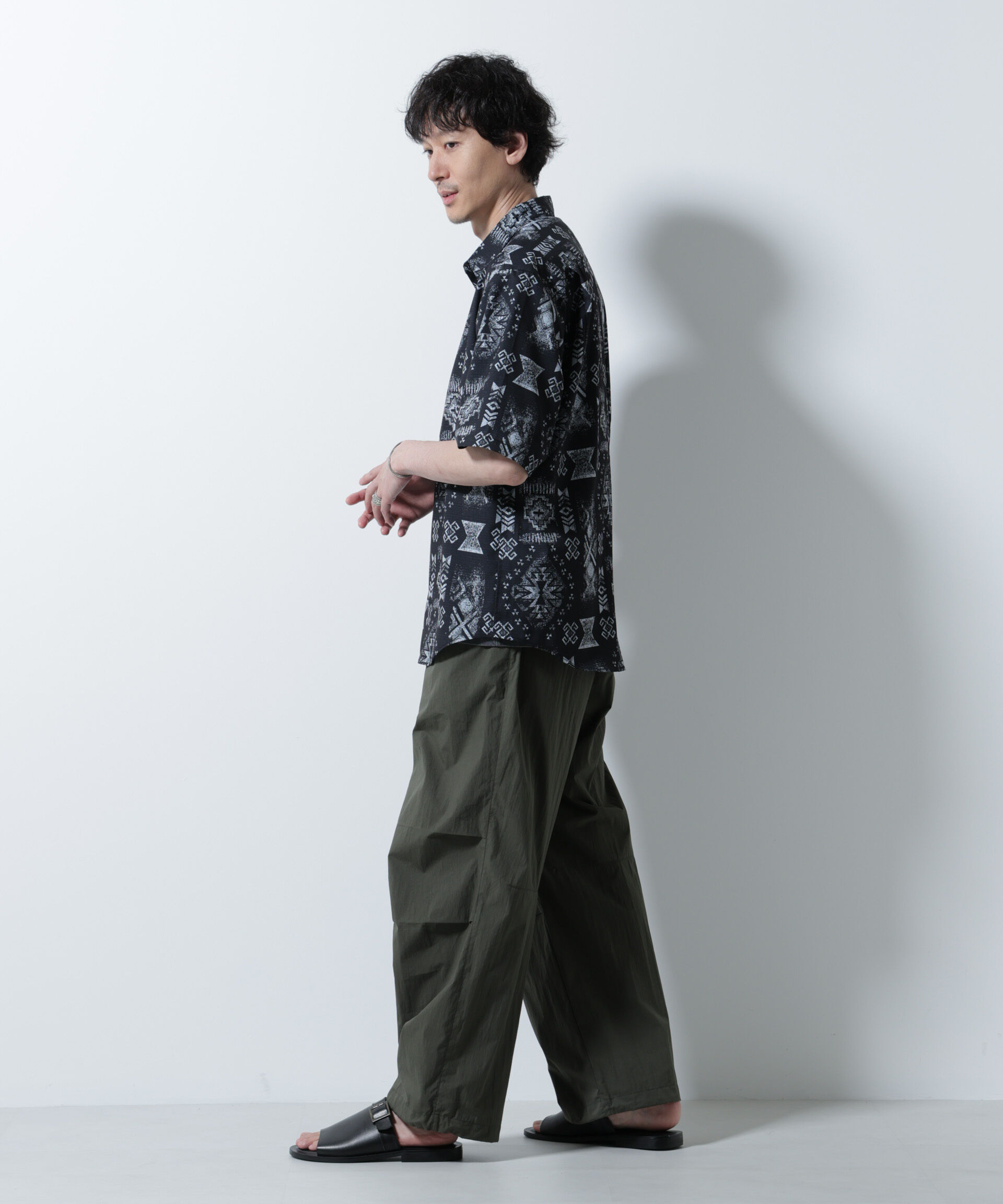 nano･universe「ライトウェイトバギーパンツ」|チノ|