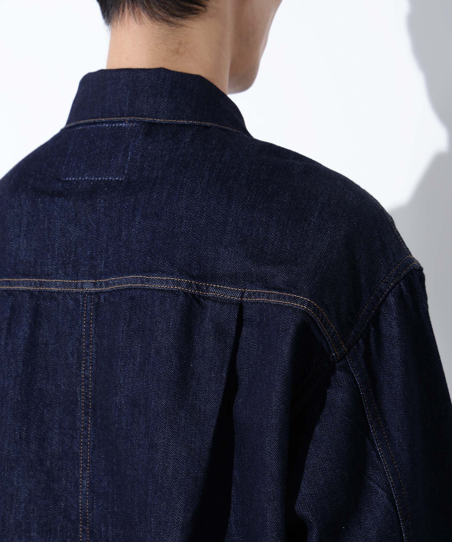 nano･universe「AUTHENコラボ SILKNIZED DENIM トラッカージャケット(セットアップ可)」|ブルゾン・スタジャン|