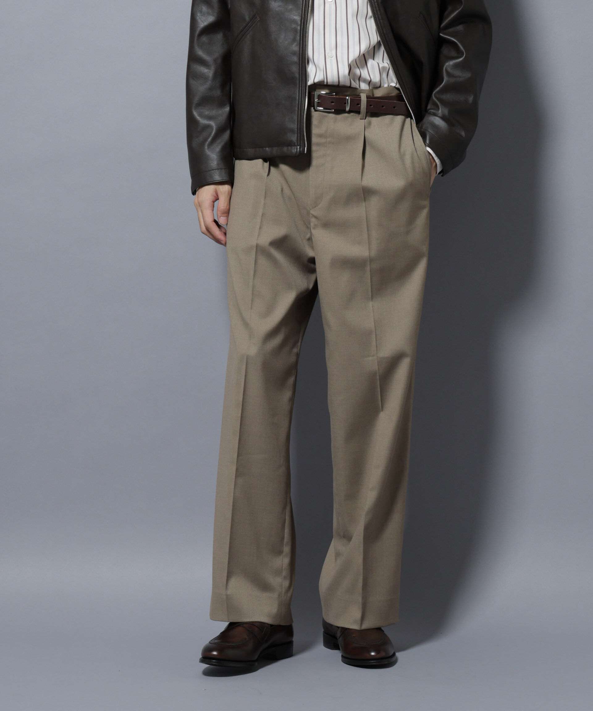 nano･universe「DELEGANTEエアリーサキソニー/CHK/ST ストレートFITパンツ(セットアップ可)」|チノ|ベージュ