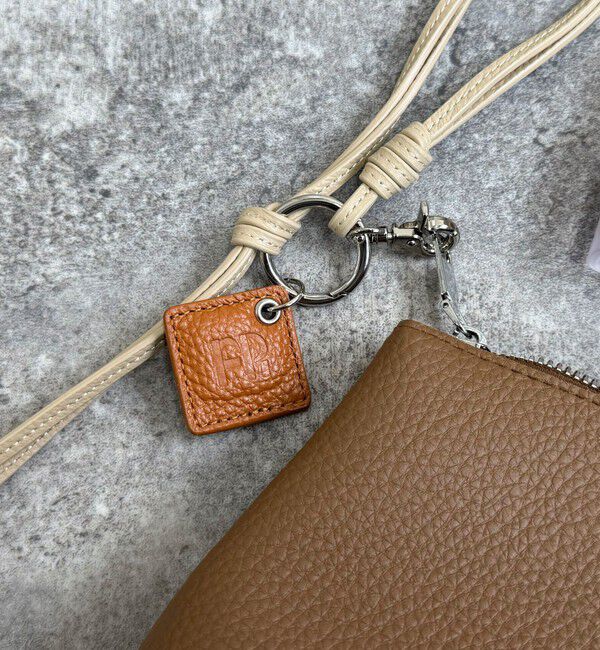 fredy emue「FRロゴ＆タッセルレザーチャーム」|チャーム・キーホルダー|