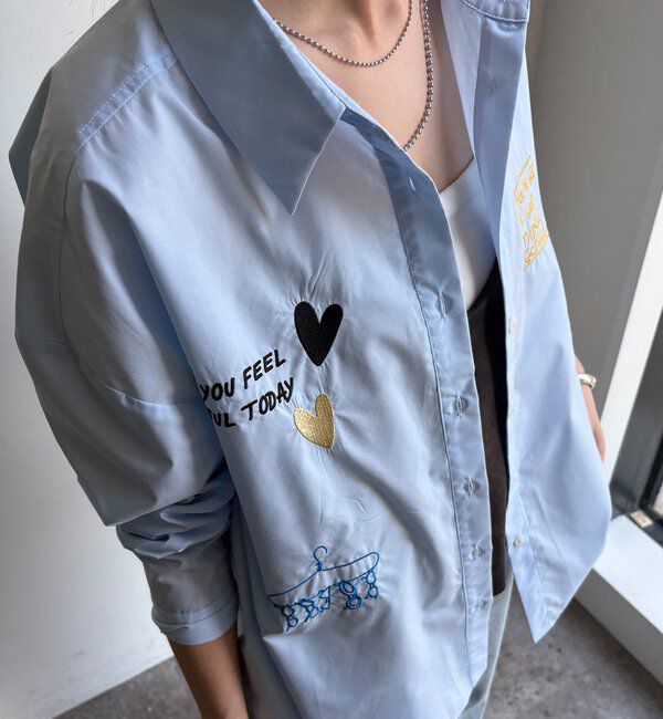  「【WEB限定】レタリング刺繍&times;プリントシャツ」|シャツ・ブラウス|