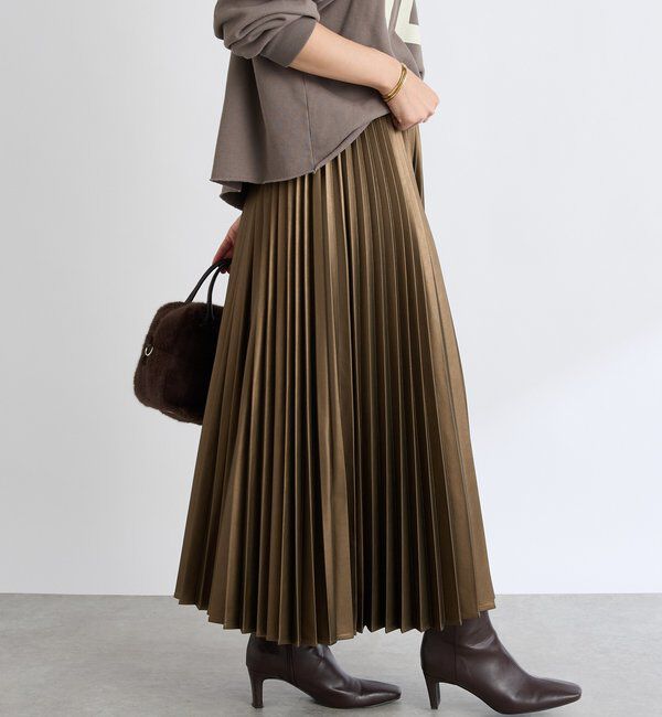  「【リバイバル/ウエストゴムで着やすい】レザーライクプリーツスカート」|スカート|