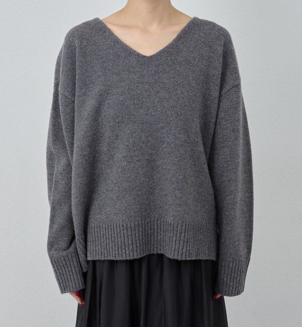  「【冬のお助けニット】メリノウールVニット」|ニット・セーター|