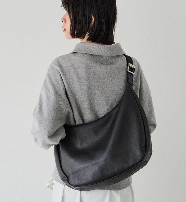  「ソフトレザーラウンドビッグショルダーバッグ」|ショルダー・メッセンジャー|