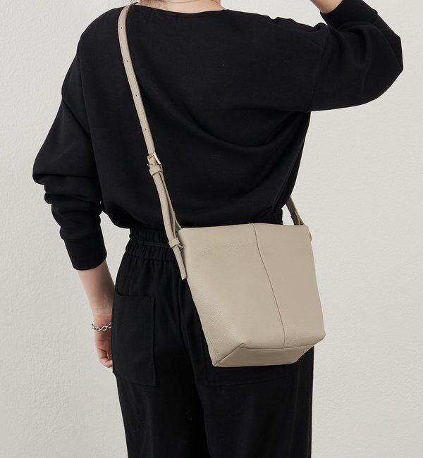  「【再値下げ】レザーミニショルダーバッグ」|ショルダー・メッセンジャー|