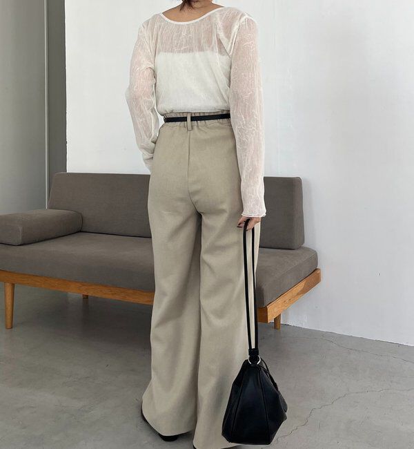  「〈C.L〉レザーベルト付変形タックパンツ」|チノ|