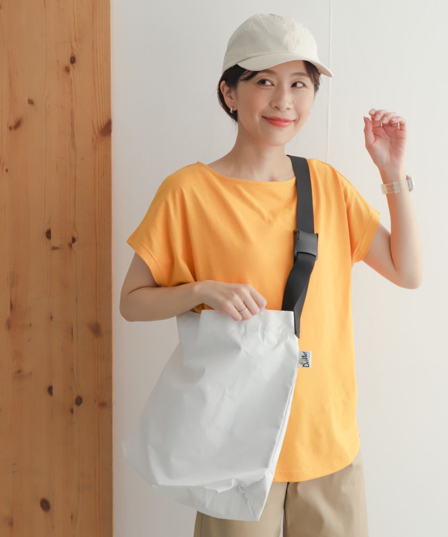 URBAN RESEARCH DOORS「add fabrics オーバーフレンチTシャツ」|Tシャツ・カットソー|