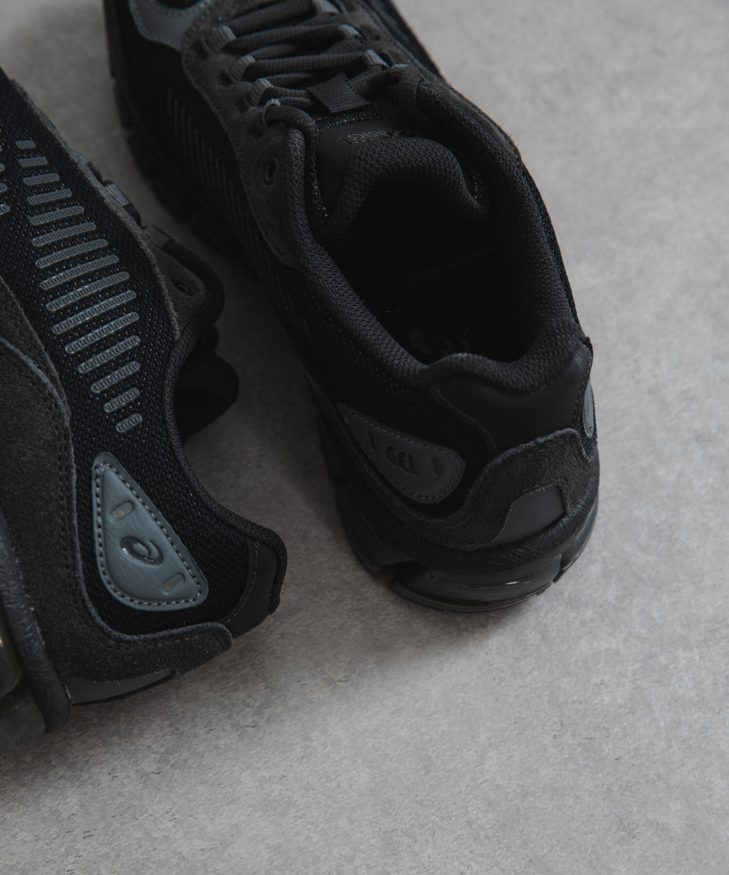 URBAN RESEARCH「ASICS　GEL-QUANTUM 360 l AMP」|スニーカー|