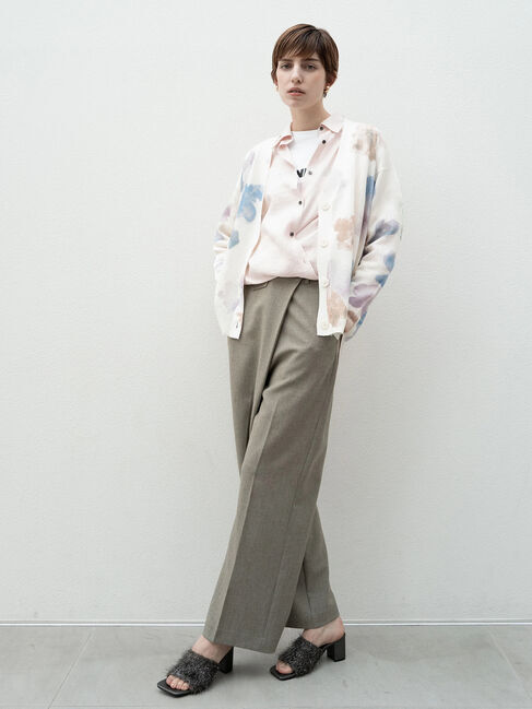 Te chichi「【宮本茉由着用】アシンメトリータックストレートパンツ《2025spring catalog item》」|その他|グレー