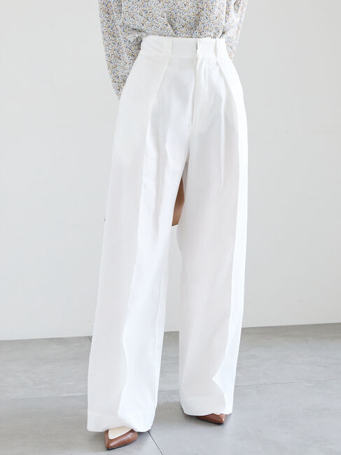 Te chichi「【宮本茉由着用】タックチノパンツ」|その他|オフホワイト