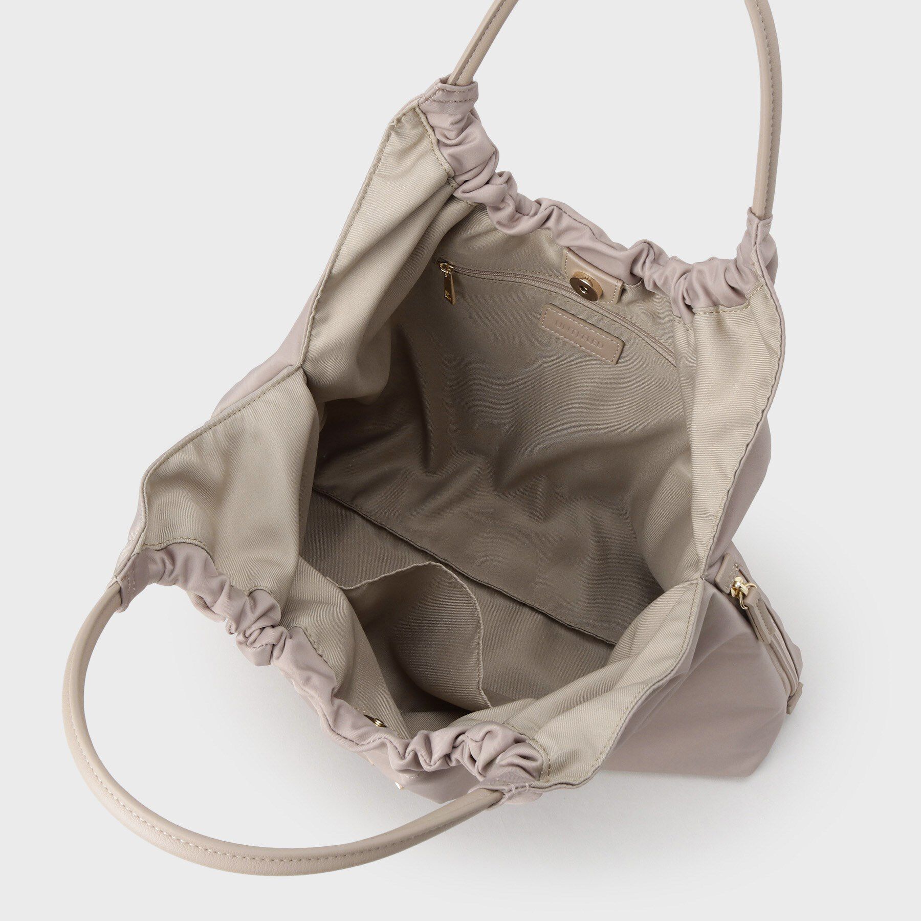 UNTITLED「軽やかナイロンフラットトート」|トートバッグ|