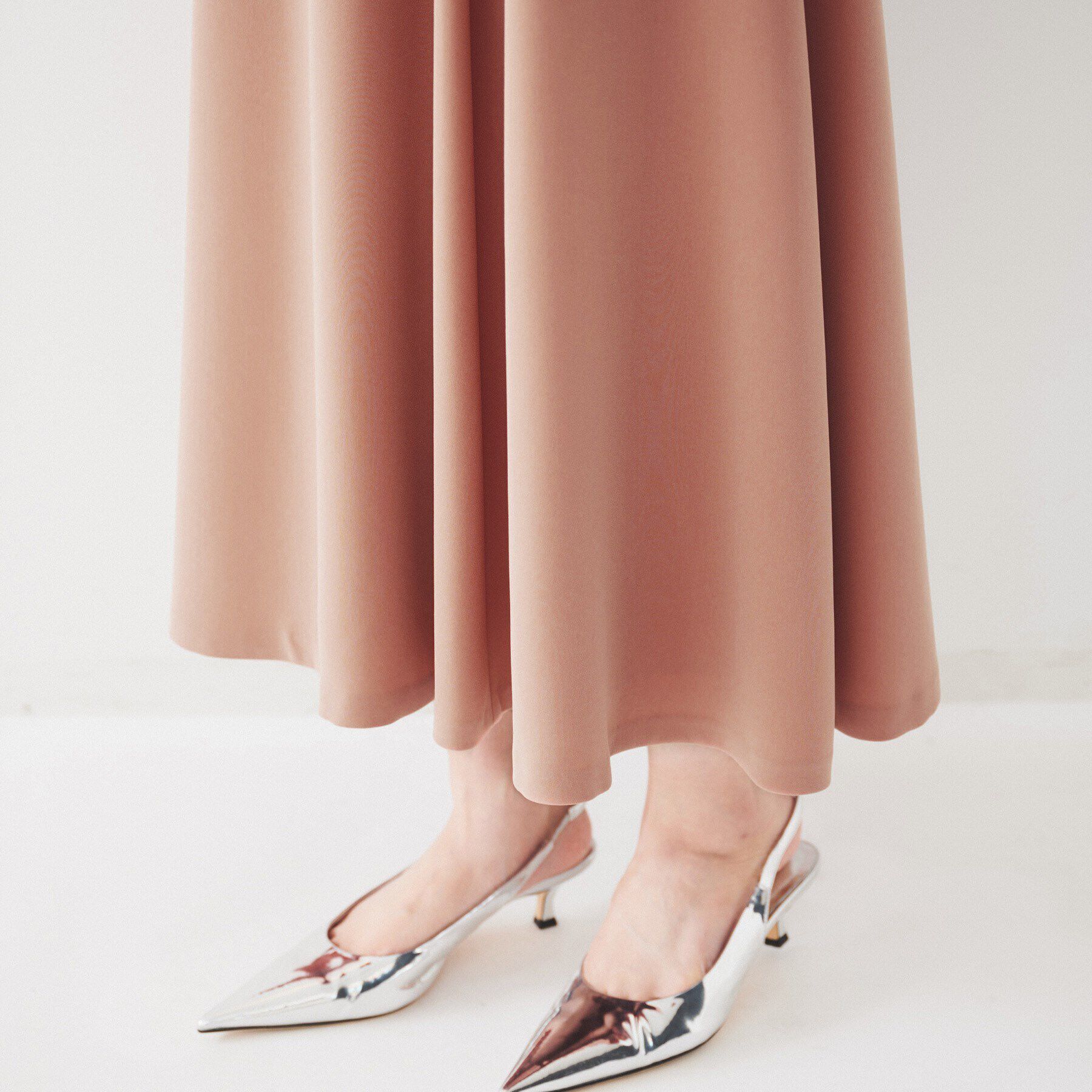 UNTITLED「ローウエストフレアワンピース」|ワンピース|