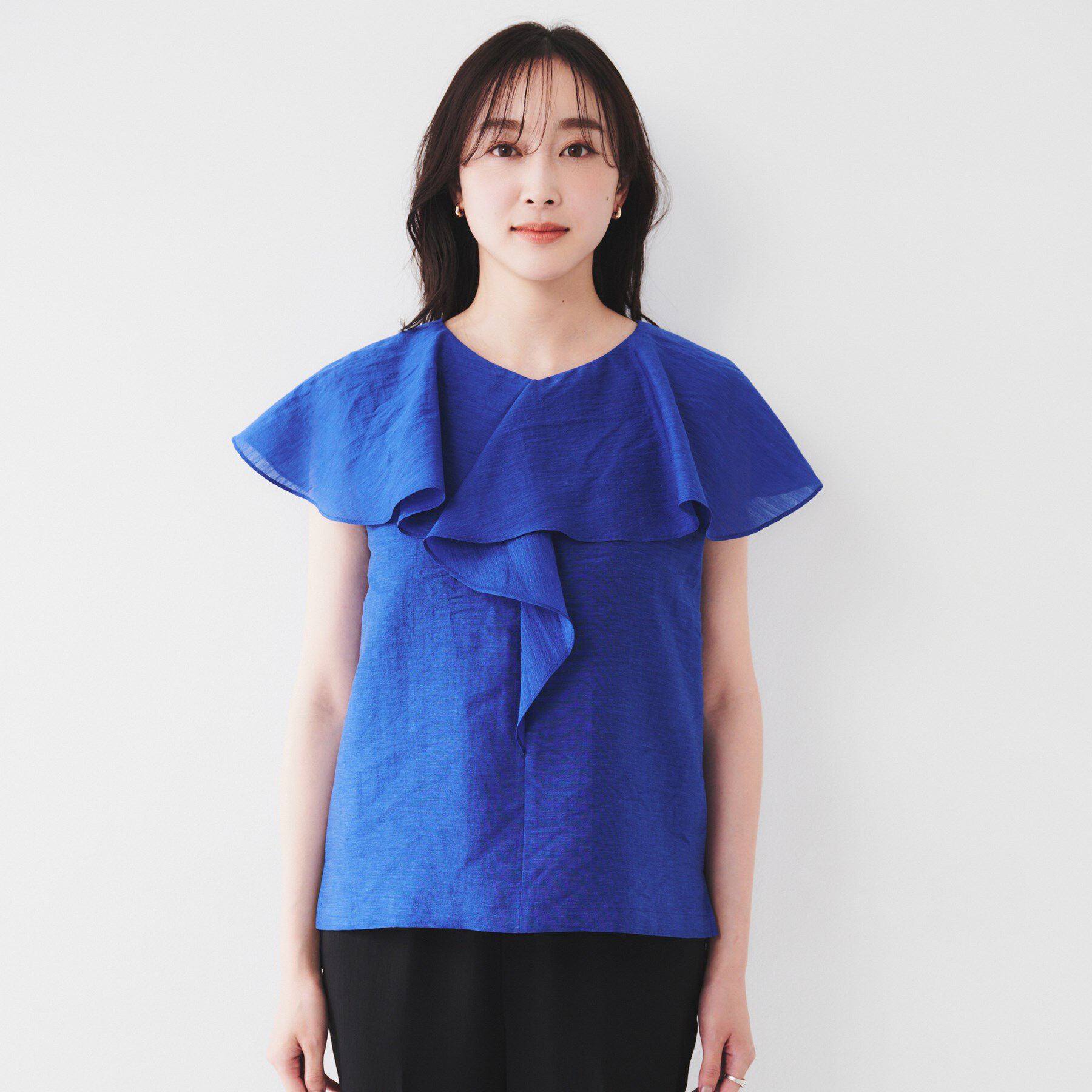 UNTITLED「【きれいめ/洗える/フリル】ラッフルシアーブラウス」|シャツ・ブラウス|