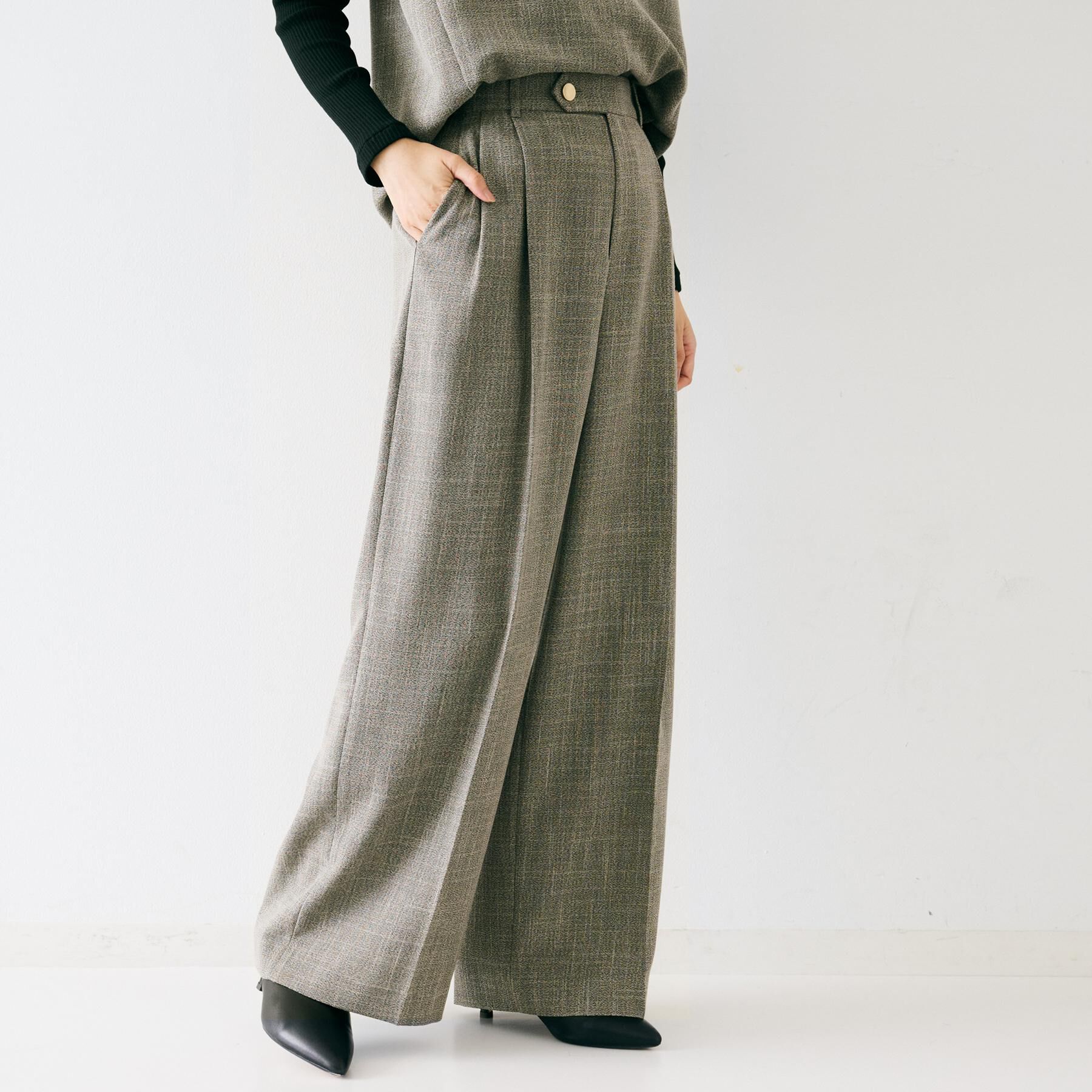 UNTITLED「【セットアップ可/洗える】梳毛調合繊2タックワイドパンツ」|その他|
