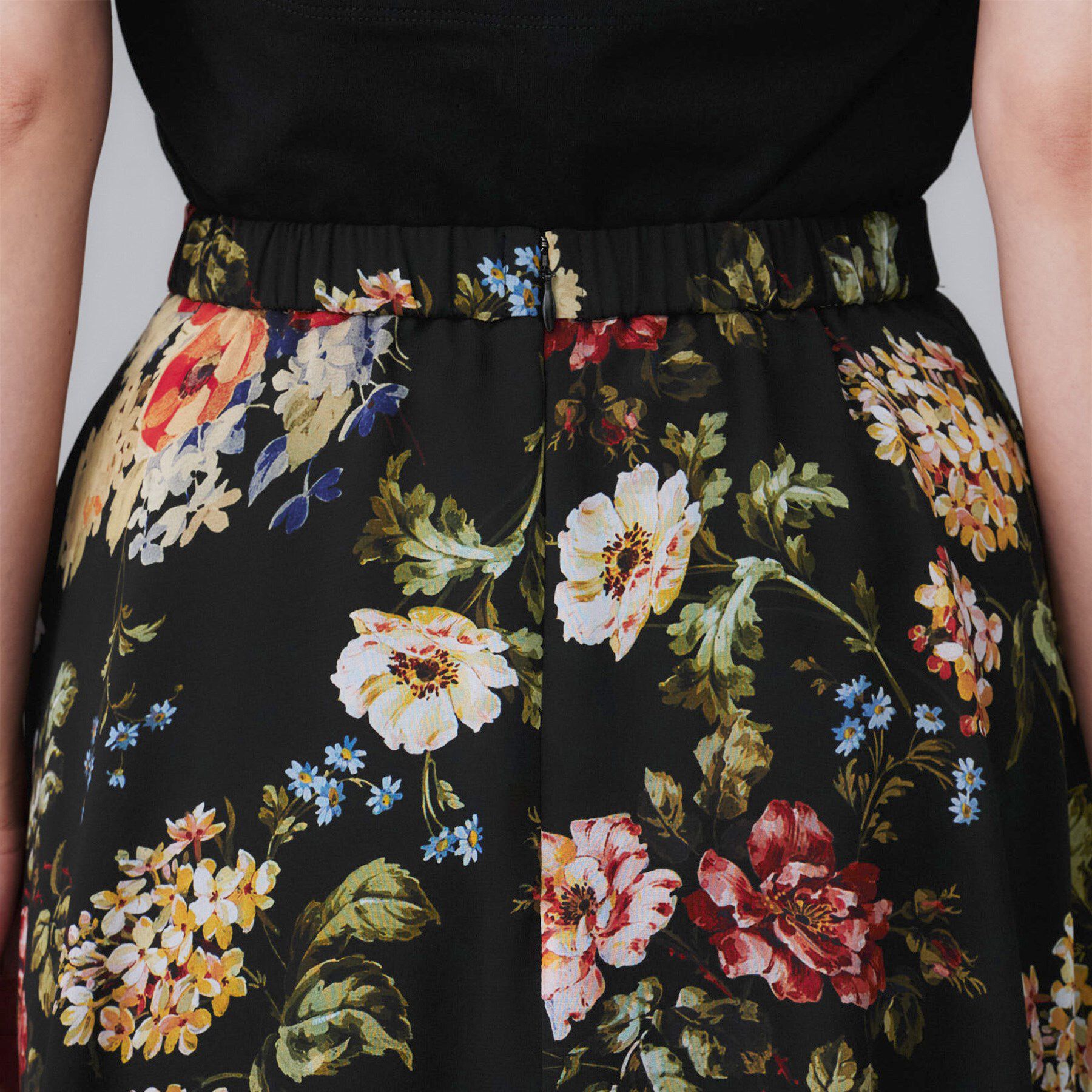 UNTITLED「【セットアップ可/シアー/洗える】アンティークフラワー柄スカート」|スカート|