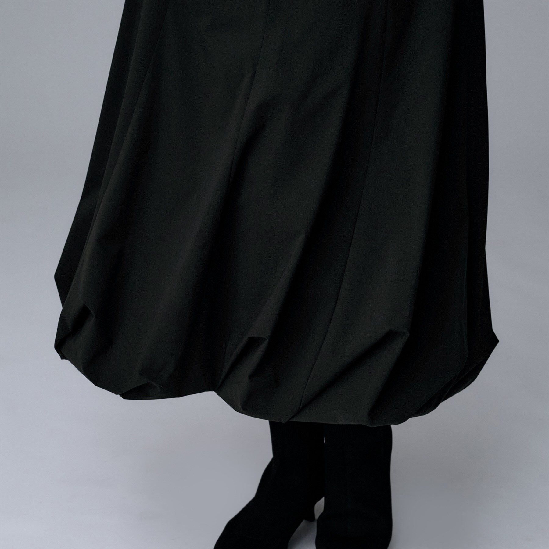 UNTITLED「【ストレッチ素材/撥水加工】バルーンスカート」|スカート|