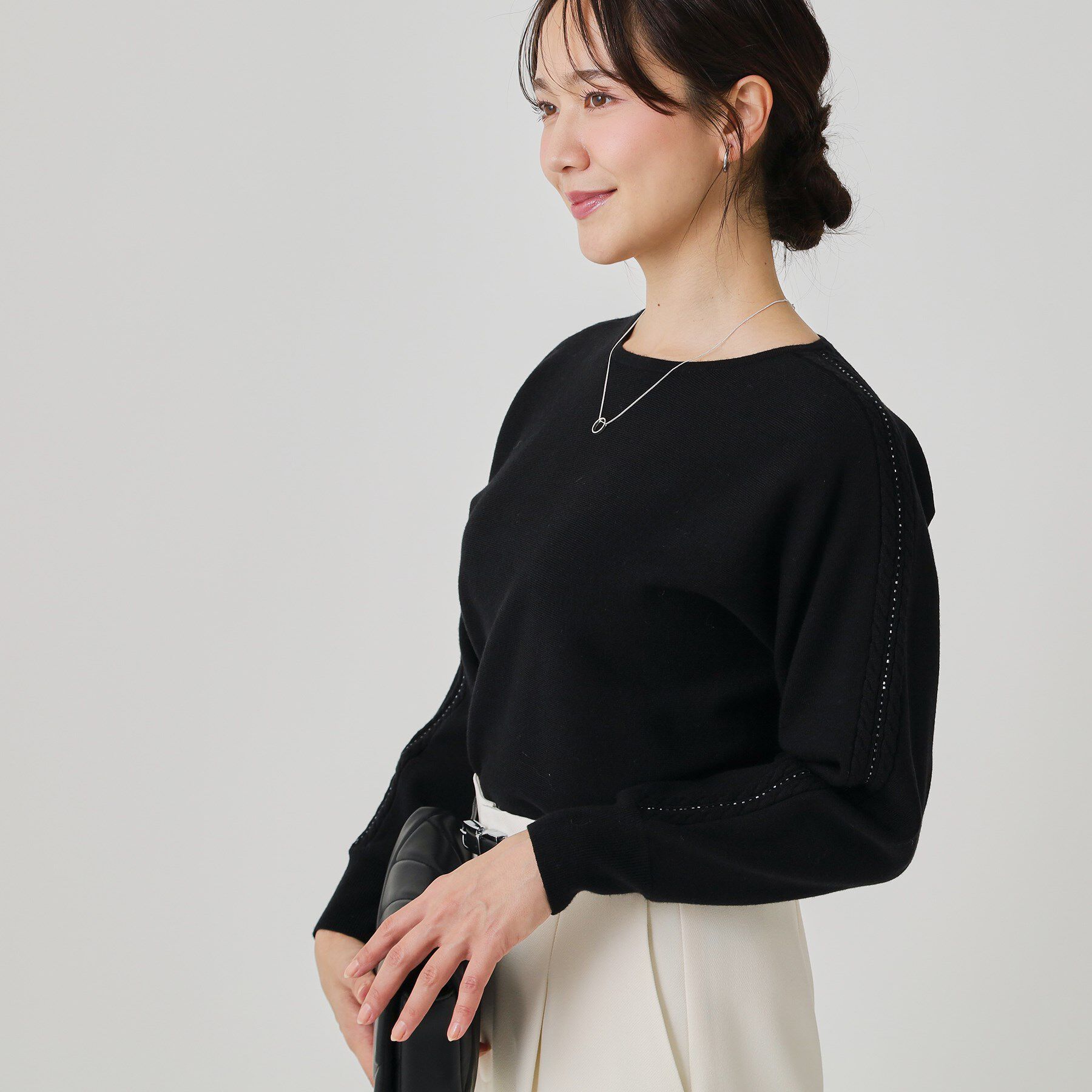 COUP DE CHANCE「【手洗い可】ケーブルビーズ袖デザインニット」|ニット・セーター|