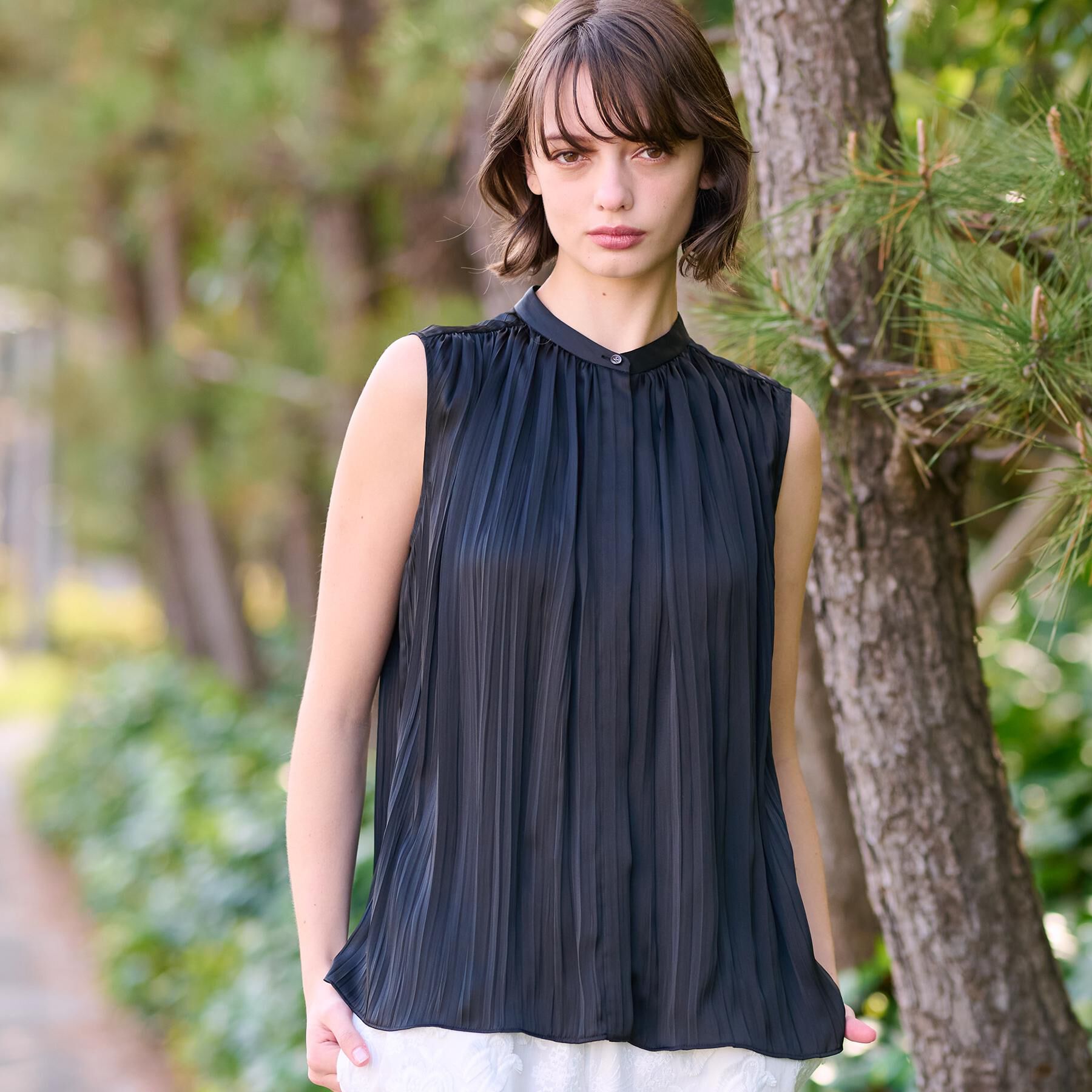 DRESSTERIOR「【洗える/きれいめ】プリーツサテンブラウス」|シャツ・ブラウス|