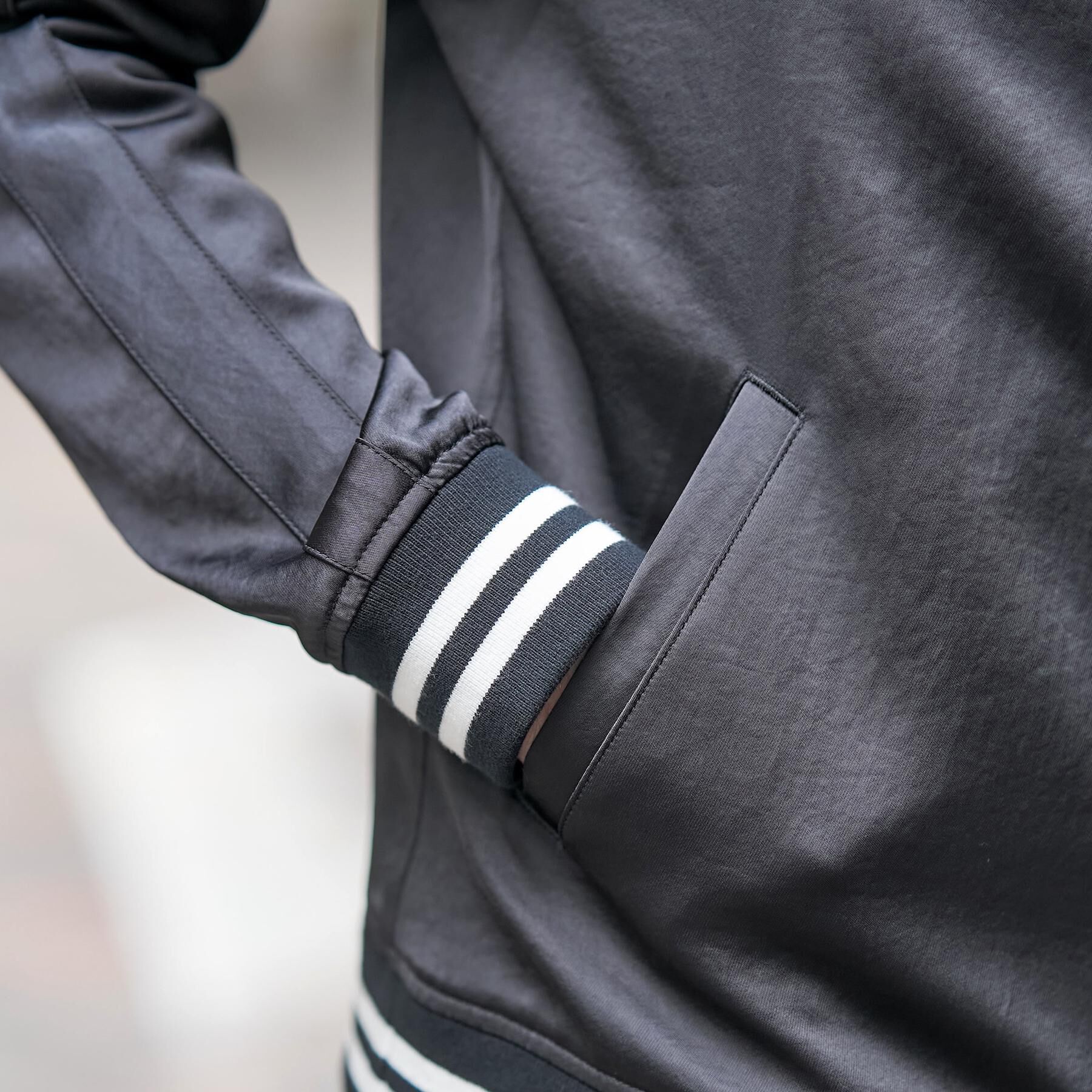 DRESSTERIOR「ピストルラビット スカジャン」|ブルゾン・スタジャン|