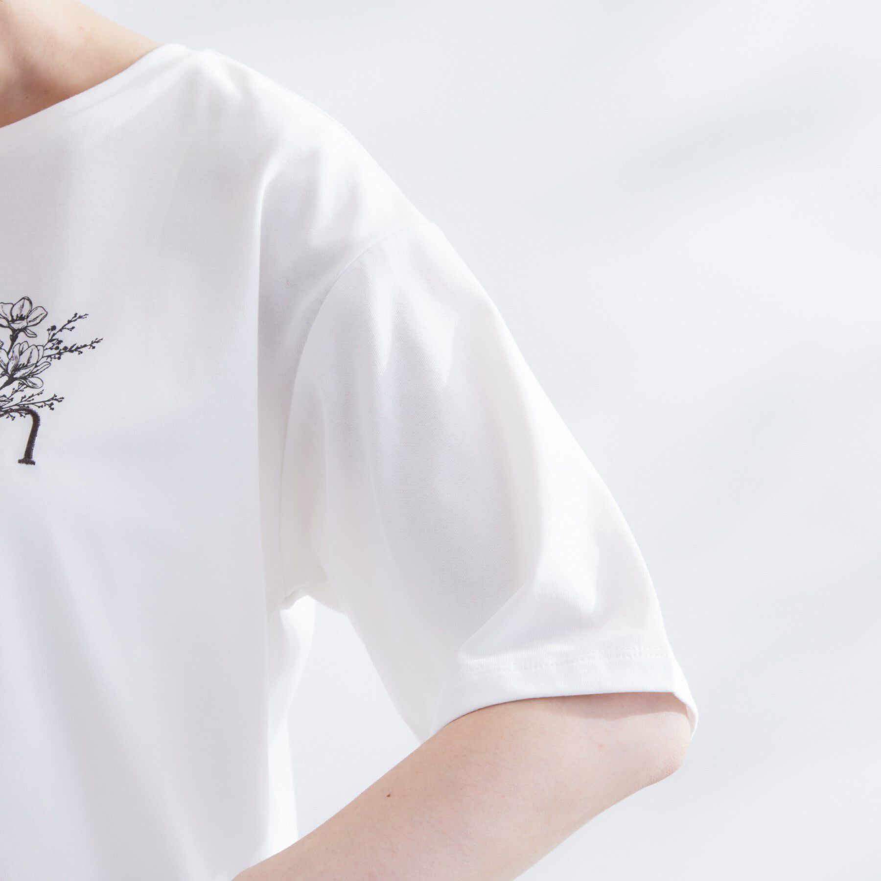 grove「【UVカット/二の腕カバー】ハーフスリーブロゴTシャツ」|Tシャツ・カットソー|