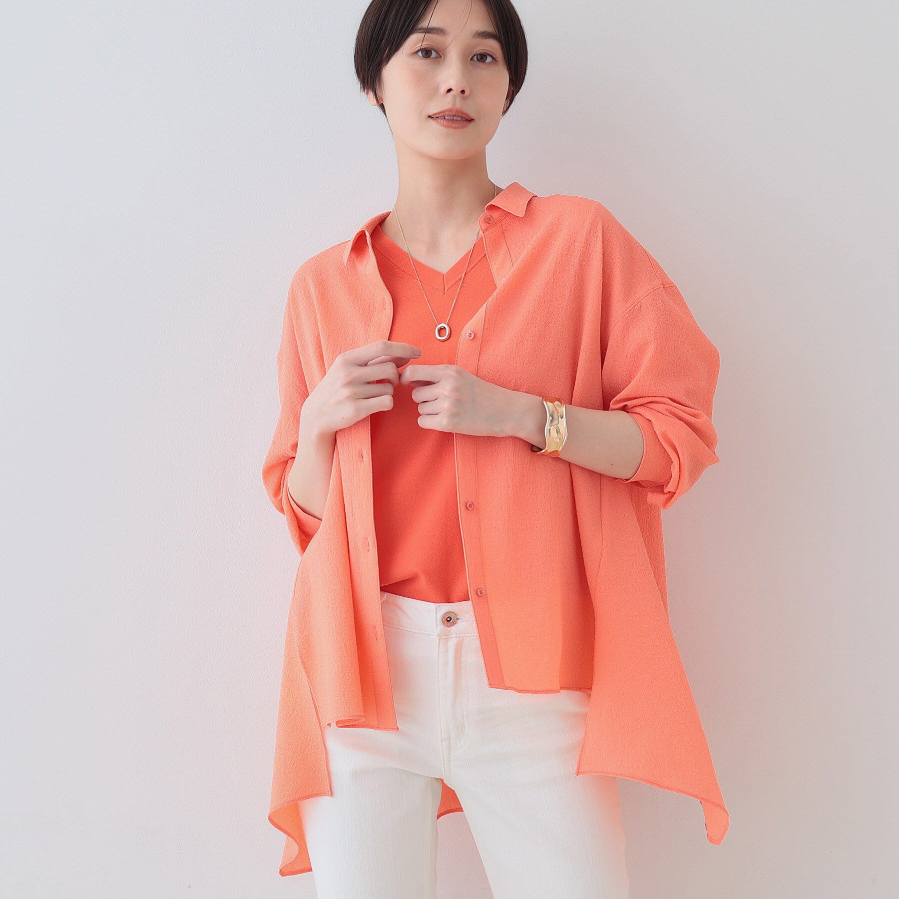 INDIVI「【洗える／凹凸素材】ハンカチーフヘム エアリーブラウス」|シャツ・ブラウス|