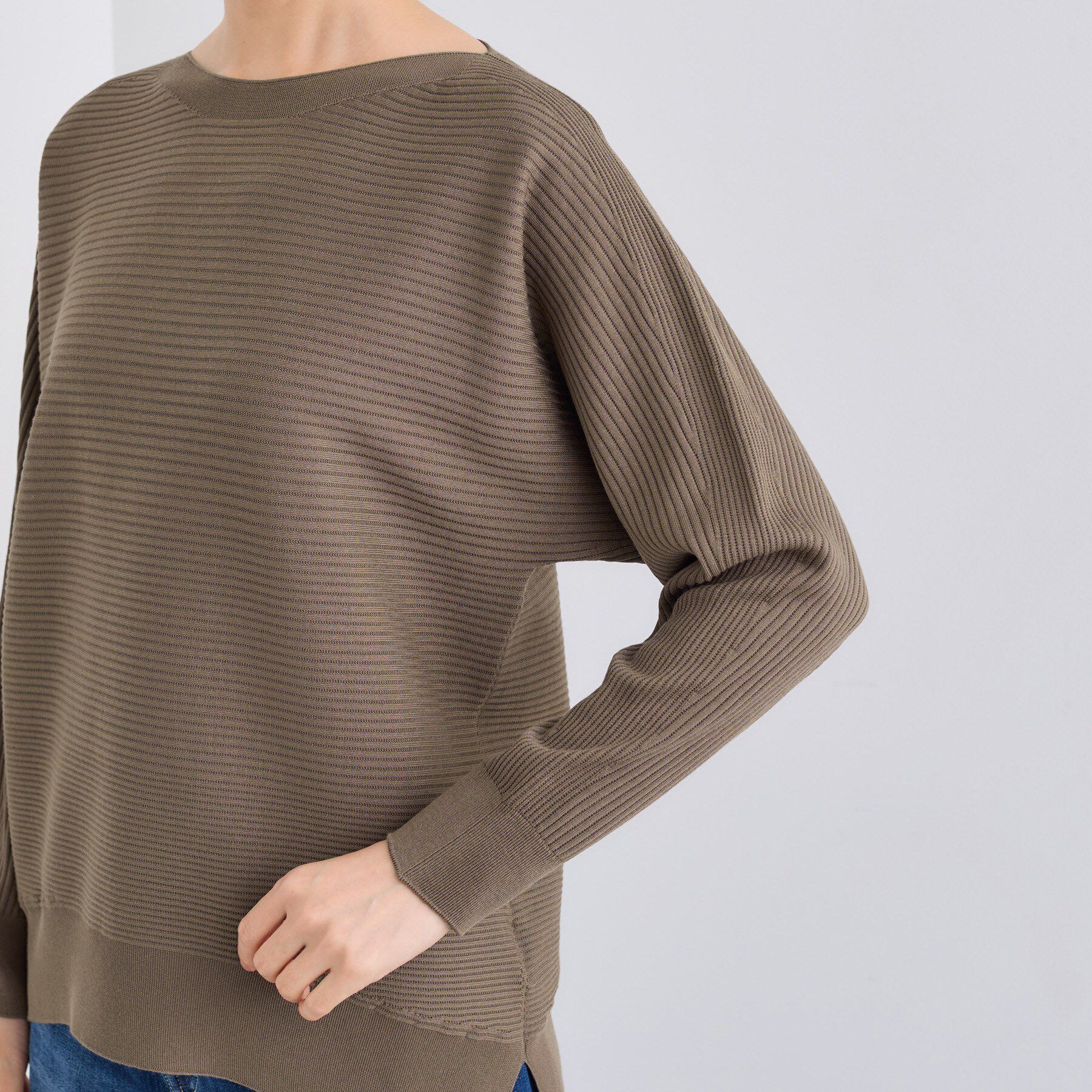 INDIVI「【洗える／体型カバー】美シルエットニット」|ニット・セーター|