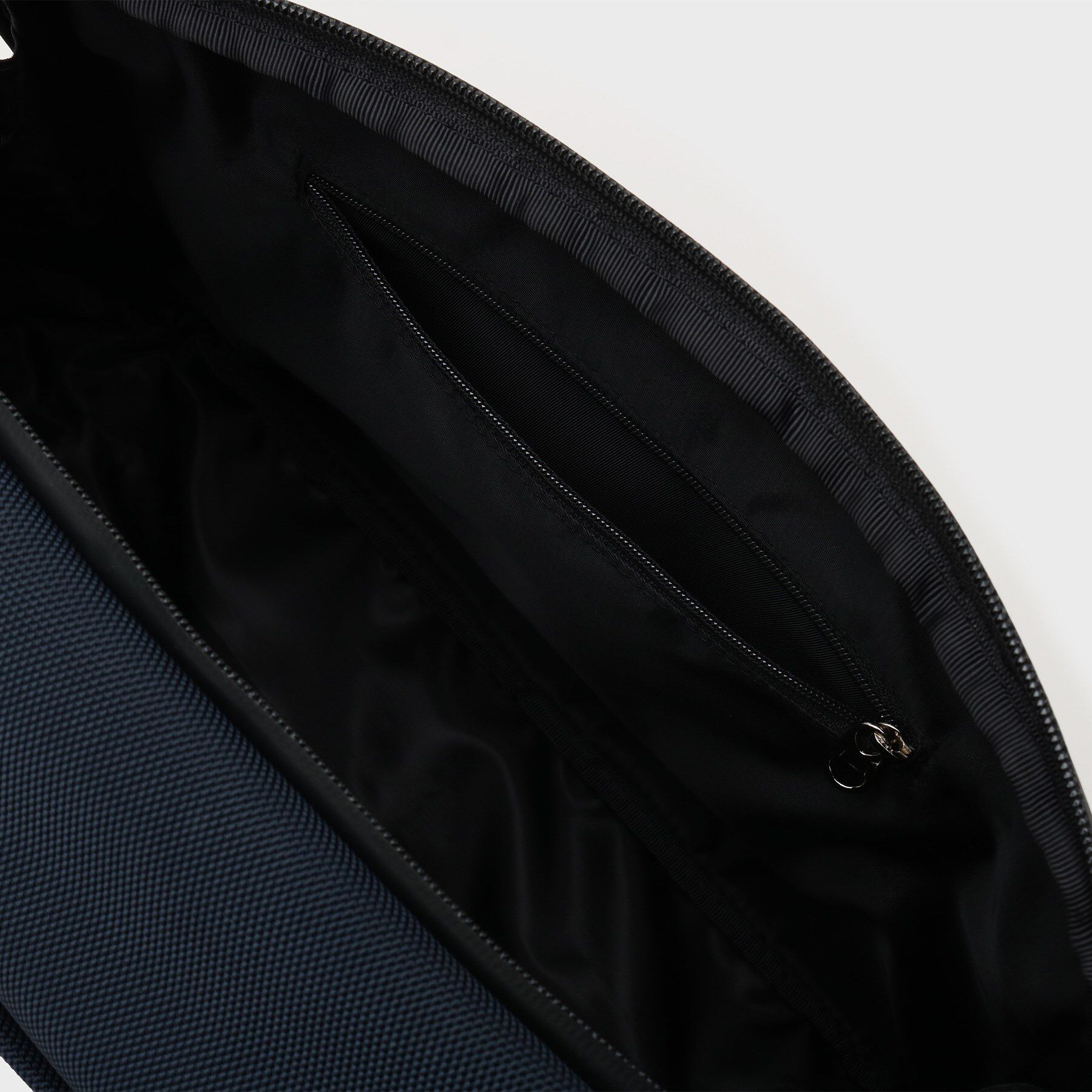 TAKEO KIKUCHI「【A4サイズ／横型】エクスパンドショルダー（L）」|ショルダー・メッセンジャー|