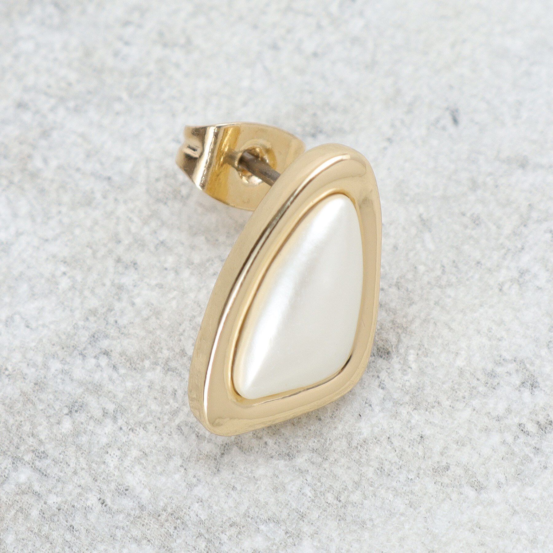 OPAQUE.CLIP「ドロップ型ピアス」|ピアス|