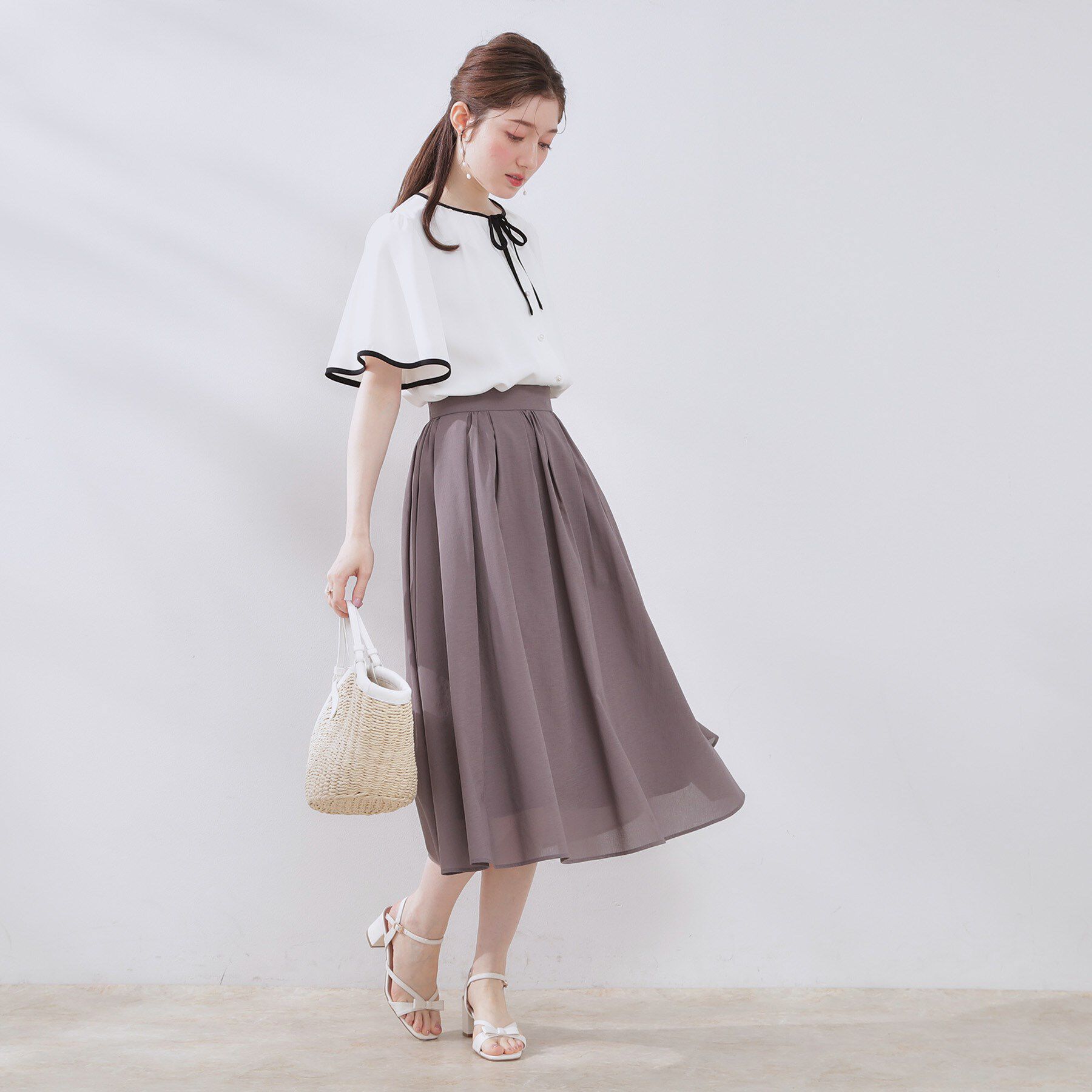 Couture broach「【きれいめ・二の腕カバー・通勤】配色フレア2WAYブラウス」|シャツ・ブラウス|