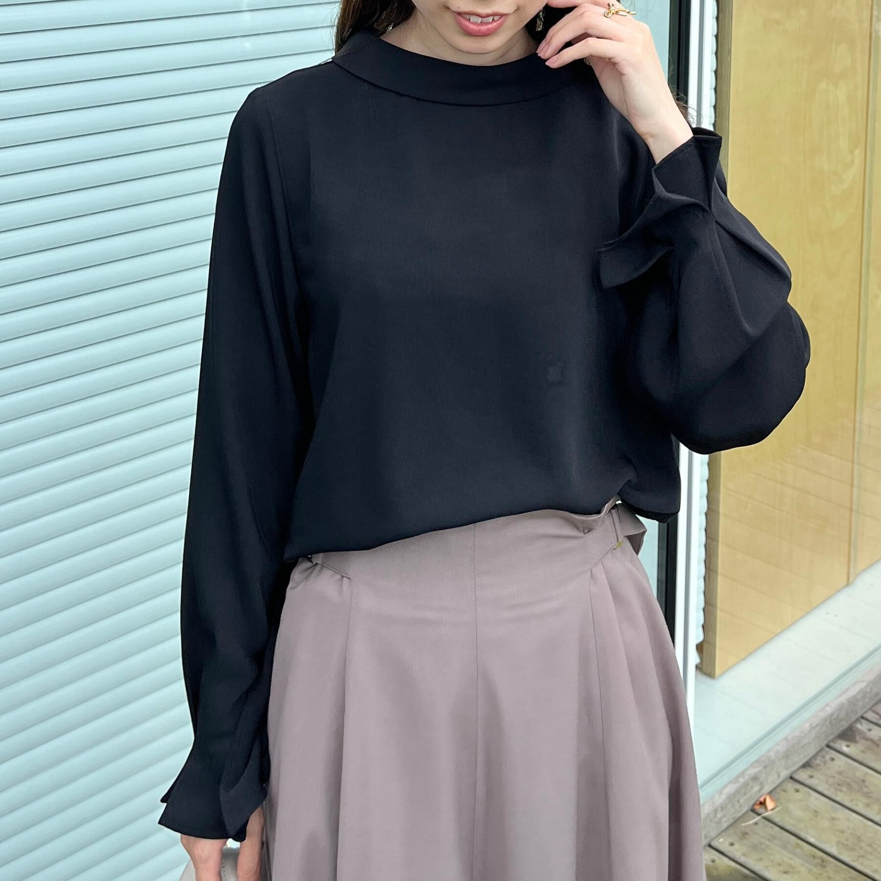 Couture broach「【大人可愛い・通勤】ロールカラーバックリボンブラウス」|シャツ・ブラウス|