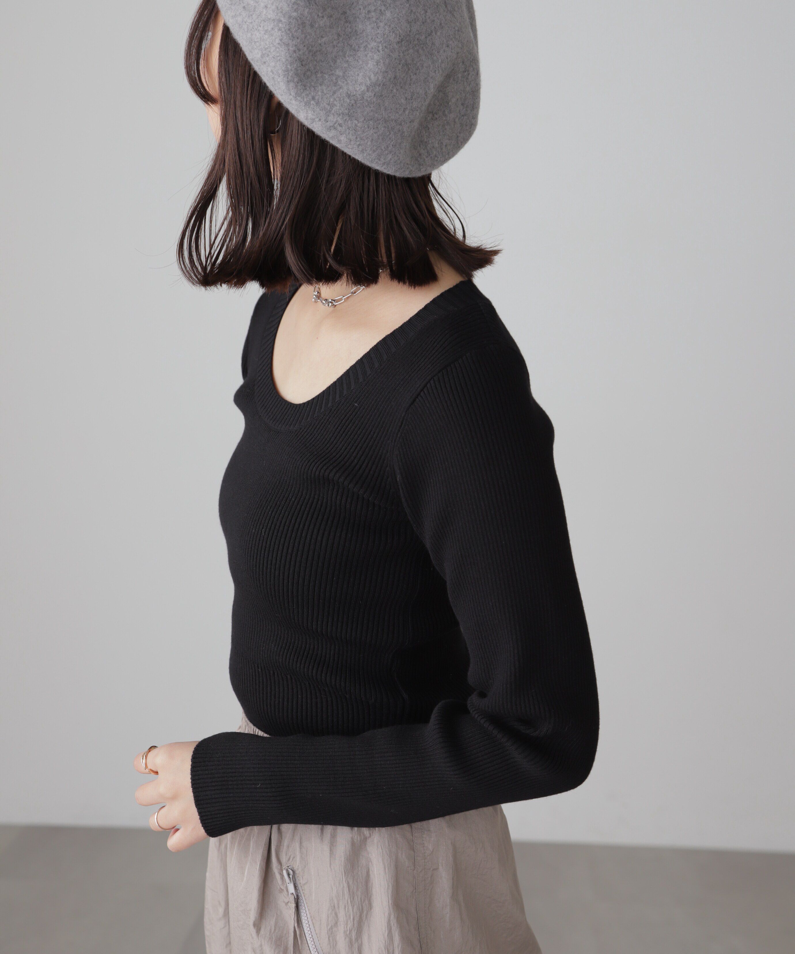  「〈洗える〉マシンウォッシャブルUネックニット」|ニット・セーター|