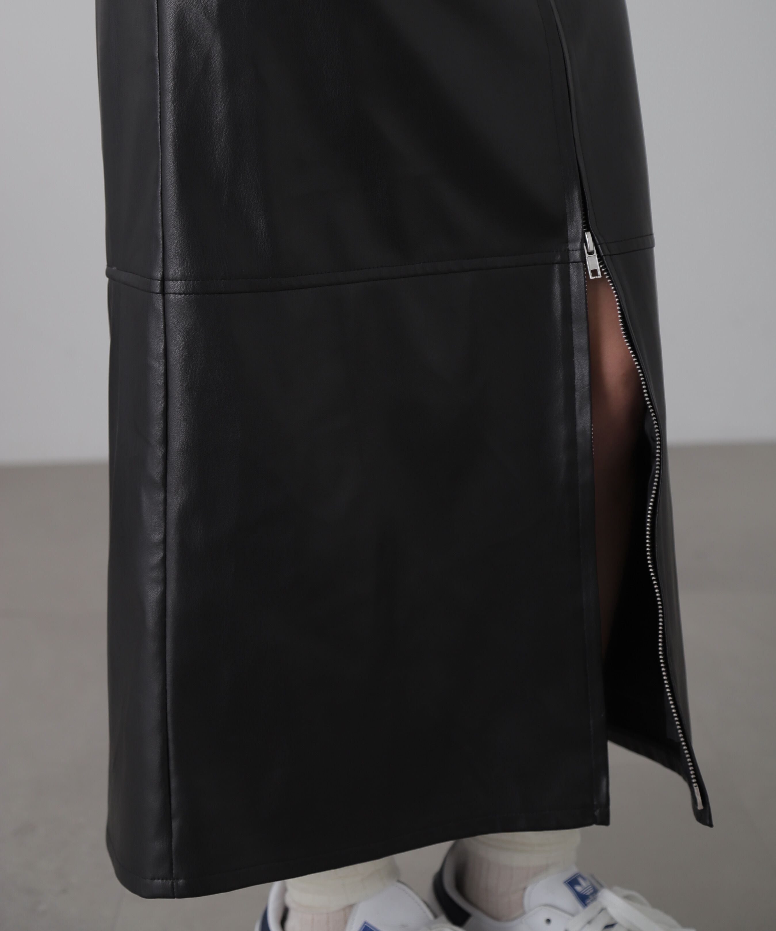  「フロントジップナロースカート」|スカート|